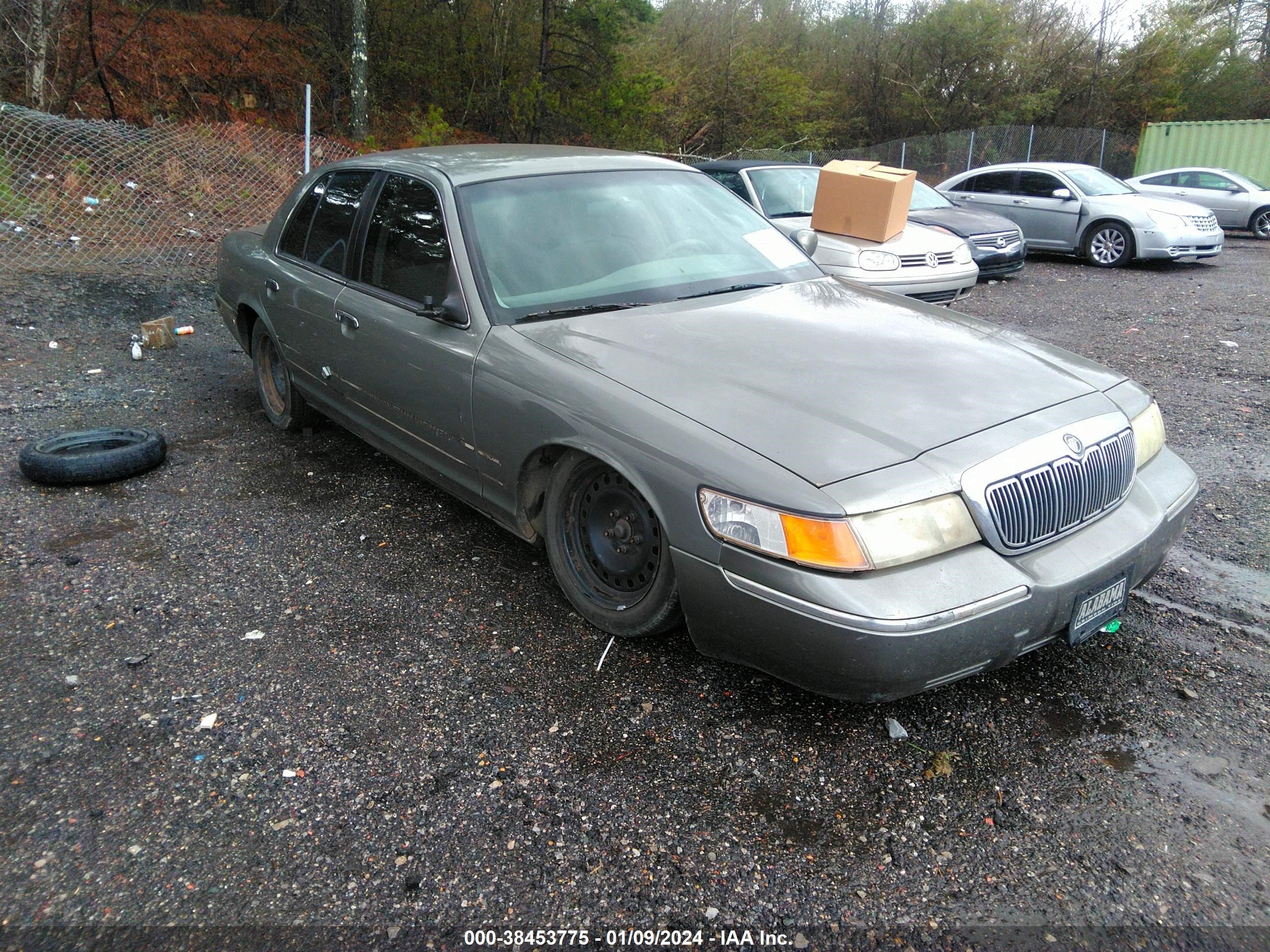 Photo 0 VIN: 2MEFM74W4WX603435 - MERCURY GRAND MARQUIS 