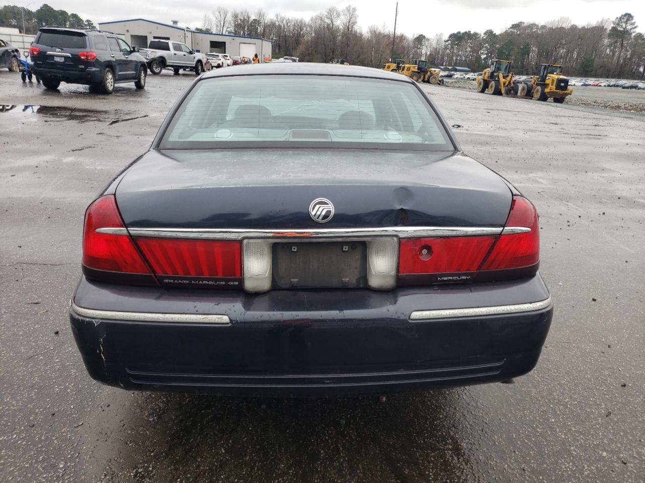 Photo 5 VIN: 2MEFM74W51X652362 - MERCURY GRAND MARQUIS 