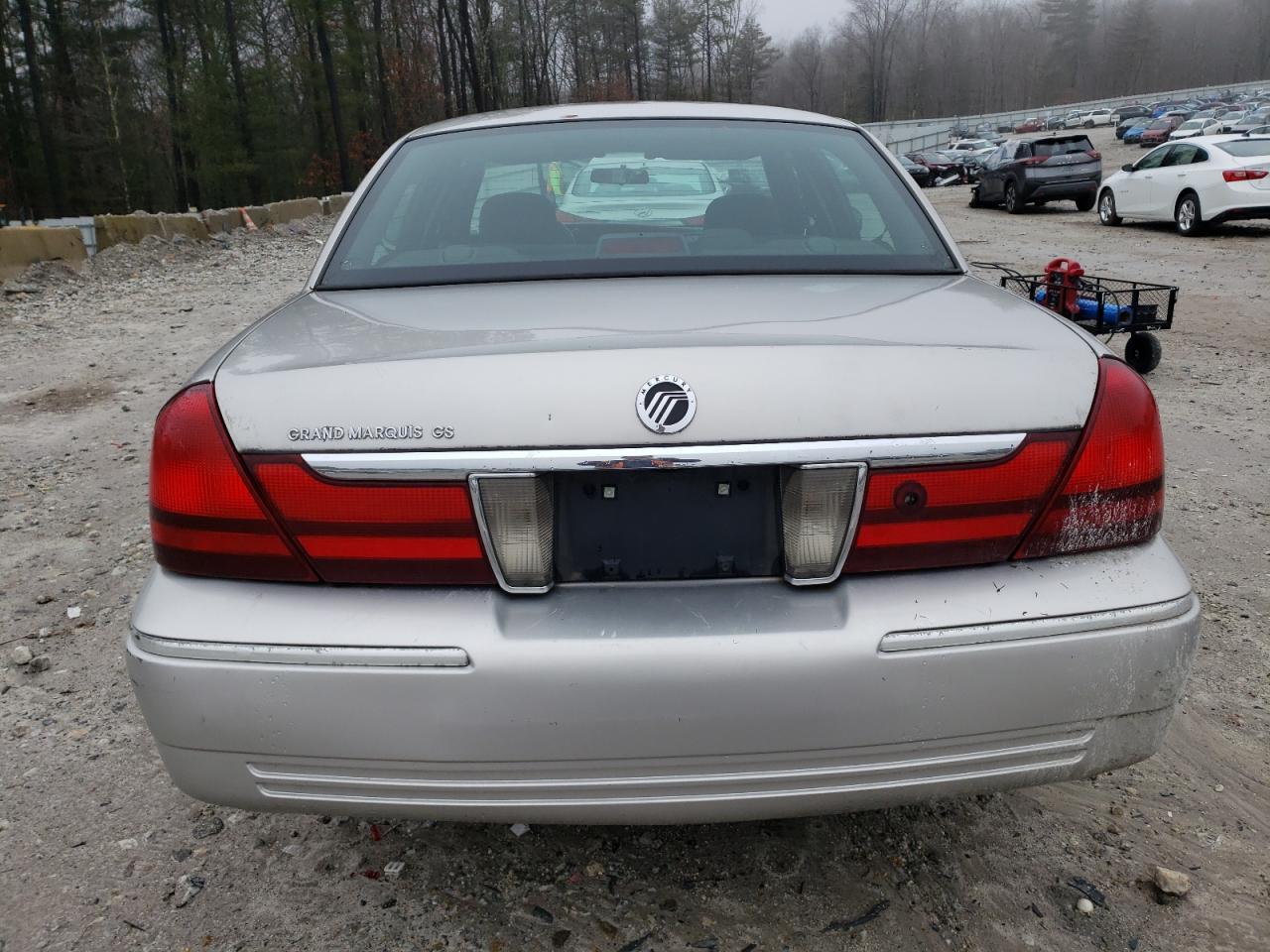 Photo 5 VIN: 2MEFM74W54X689917 - MERCURY GRAND MARQUIS 