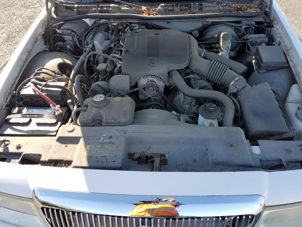 Photo 10 VIN: 2MEFM74W54X690470 - MERCURY GRAND MARQUIS 