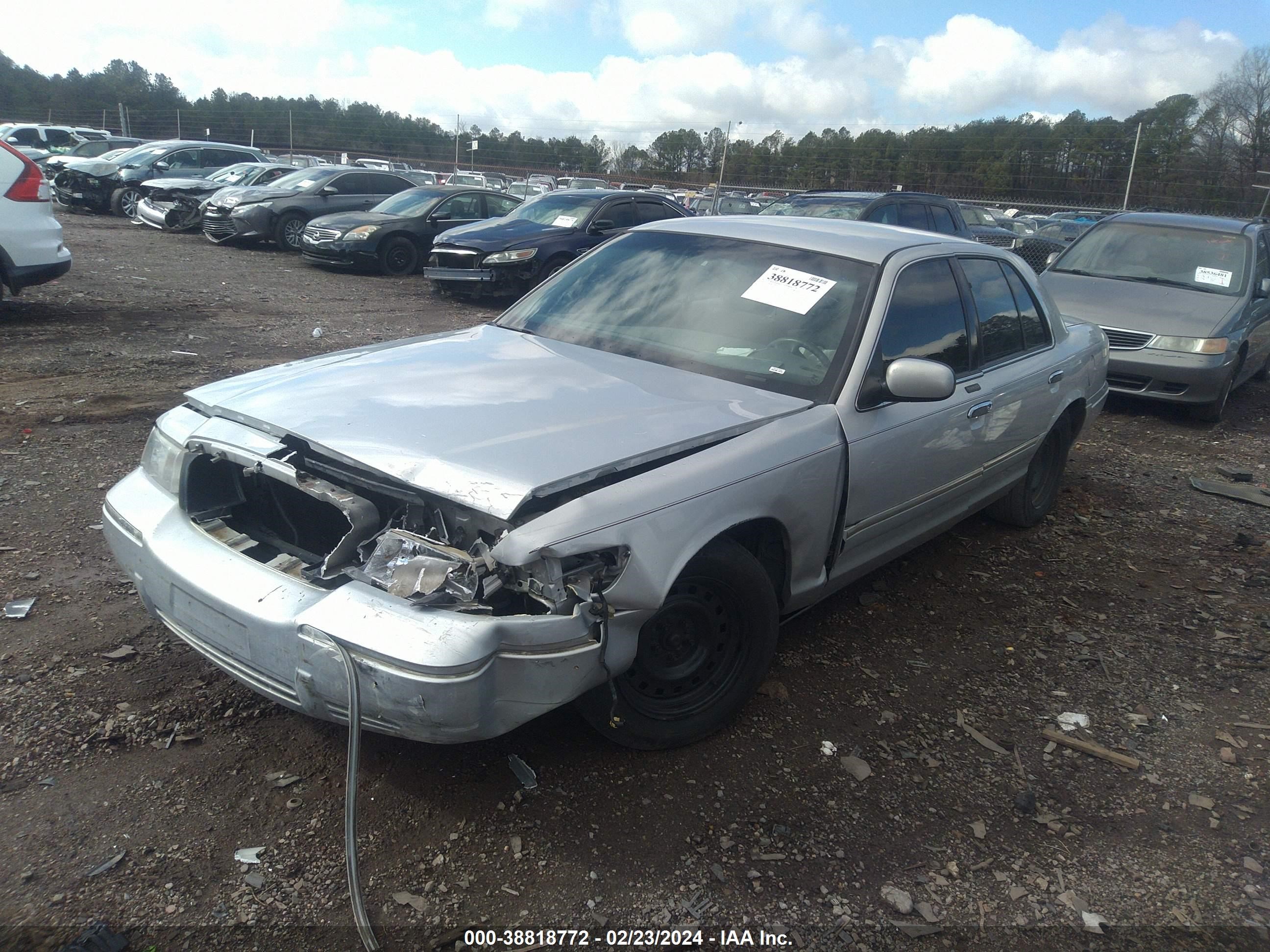 Photo 1 VIN: 2MEFM74W5XX600691 - MERCURY GRAND MARQUIS 