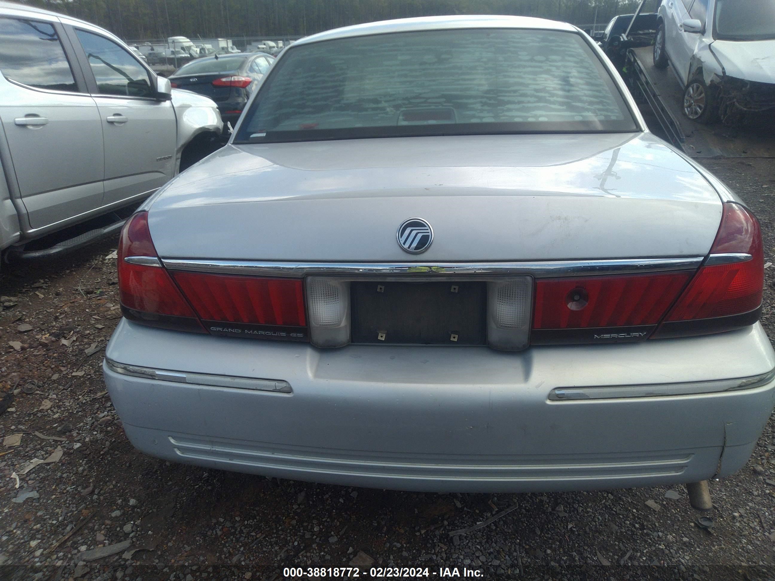 Photo 12 VIN: 2MEFM74W5XX600691 - MERCURY GRAND MARQUIS 