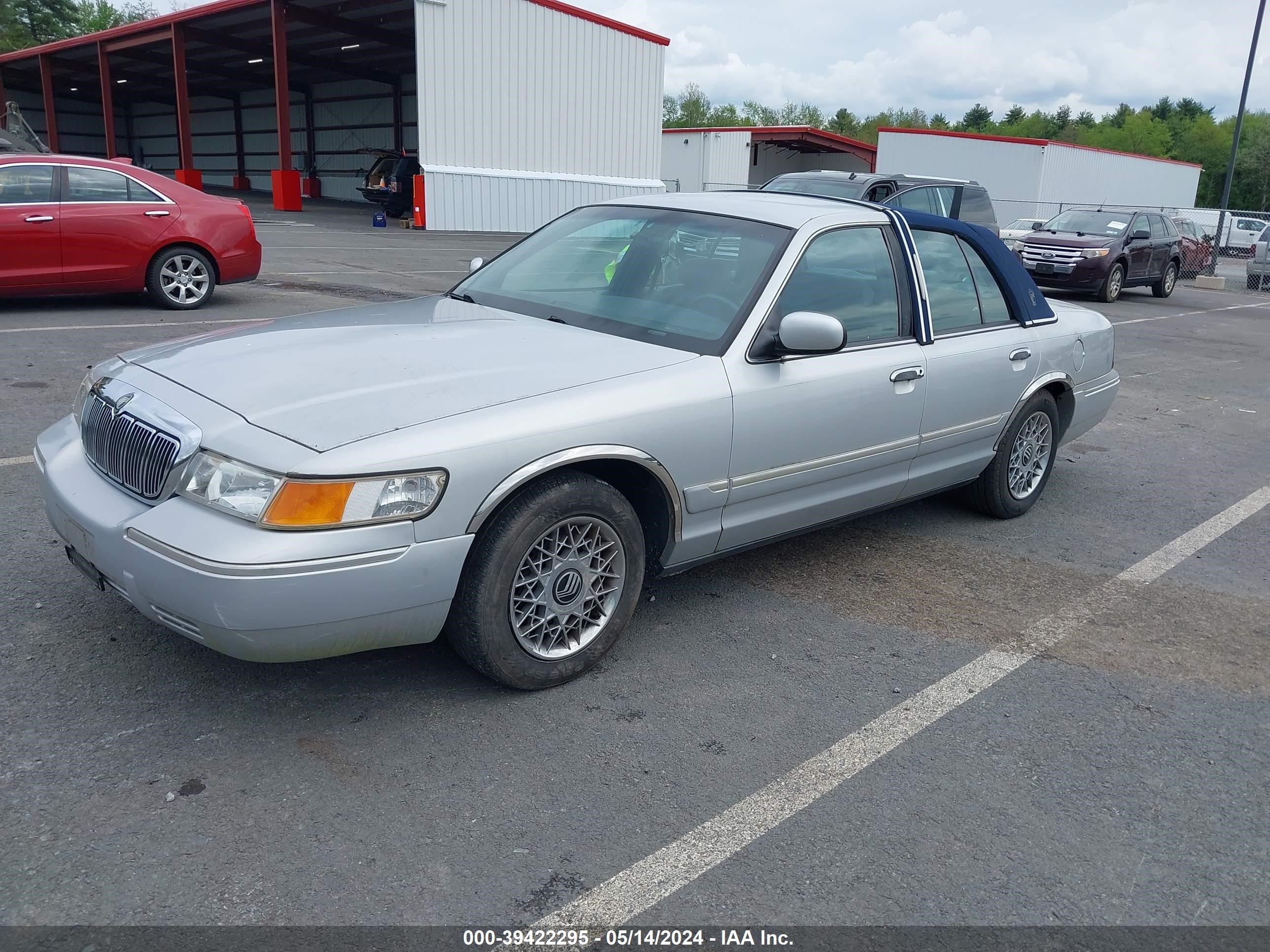 Photo 1 VIN: 2MEFM74W5XX614980 - MERCURY GRAND MARQUIS 