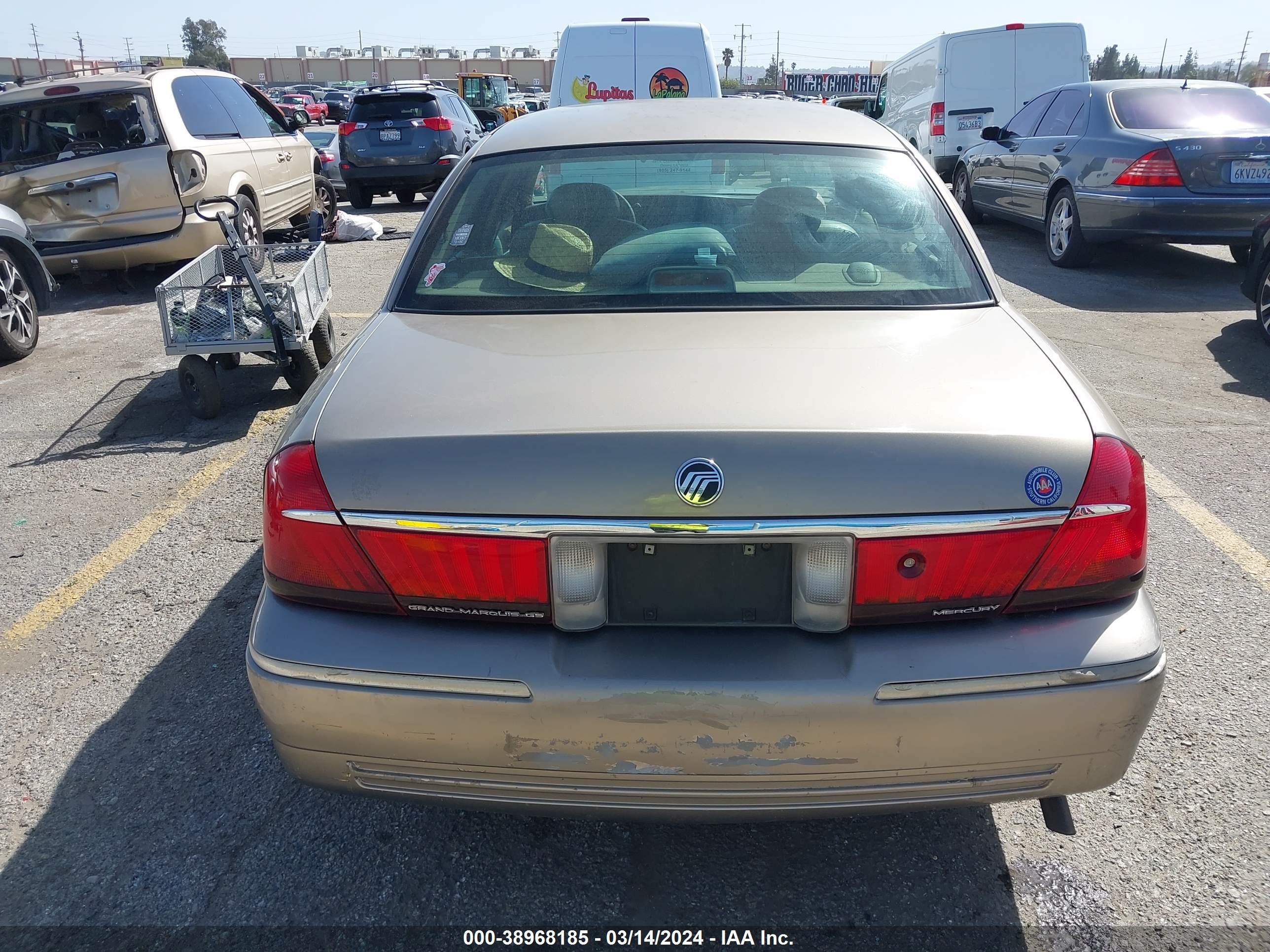 Photo 15 VIN: 2MEFM74W62X603785 - MERCURY GRAND MARQUIS 