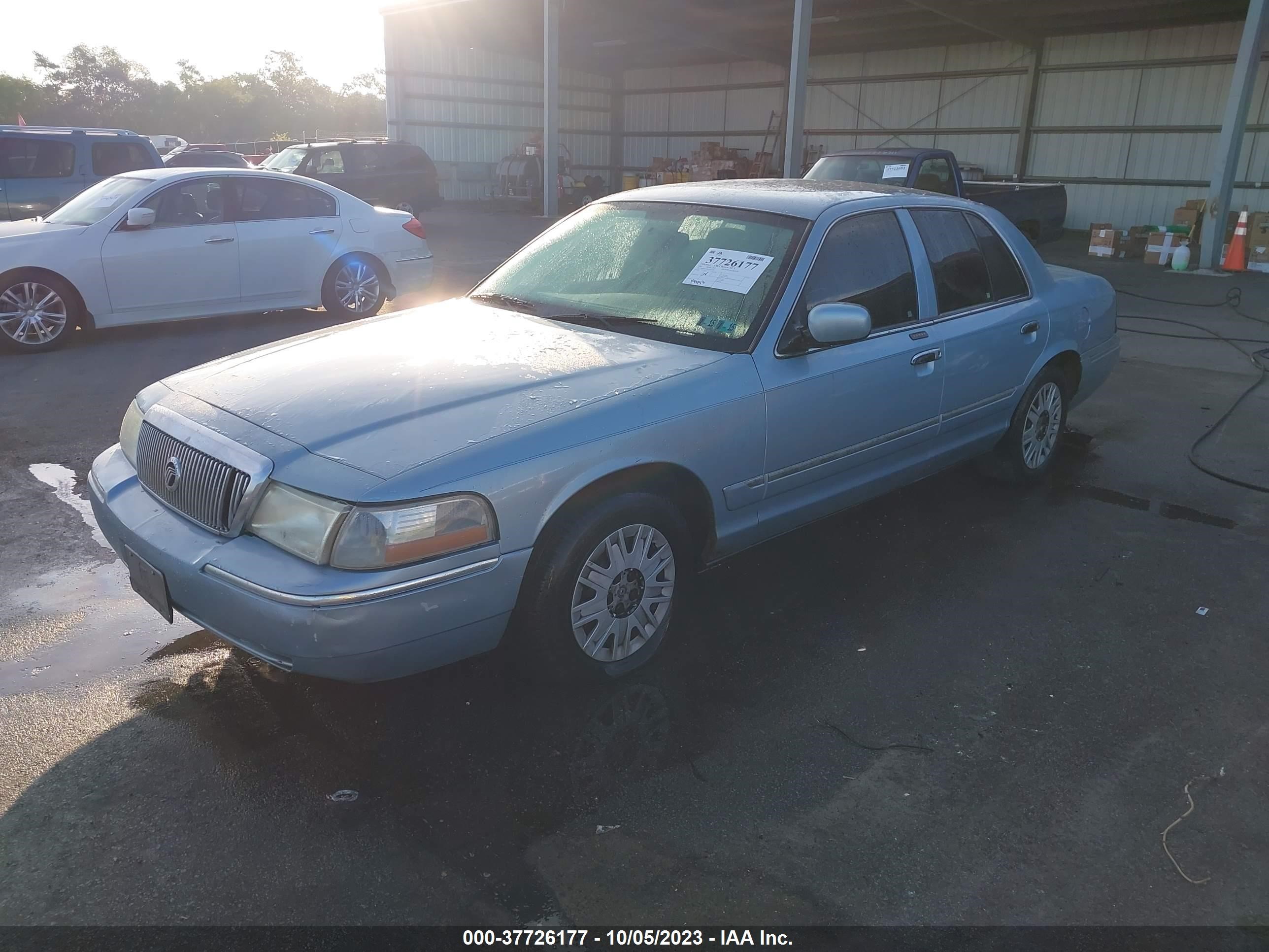 Photo 1 VIN: 2MEFM74W65X616783 - MERCURY GRAND MARQUIS 