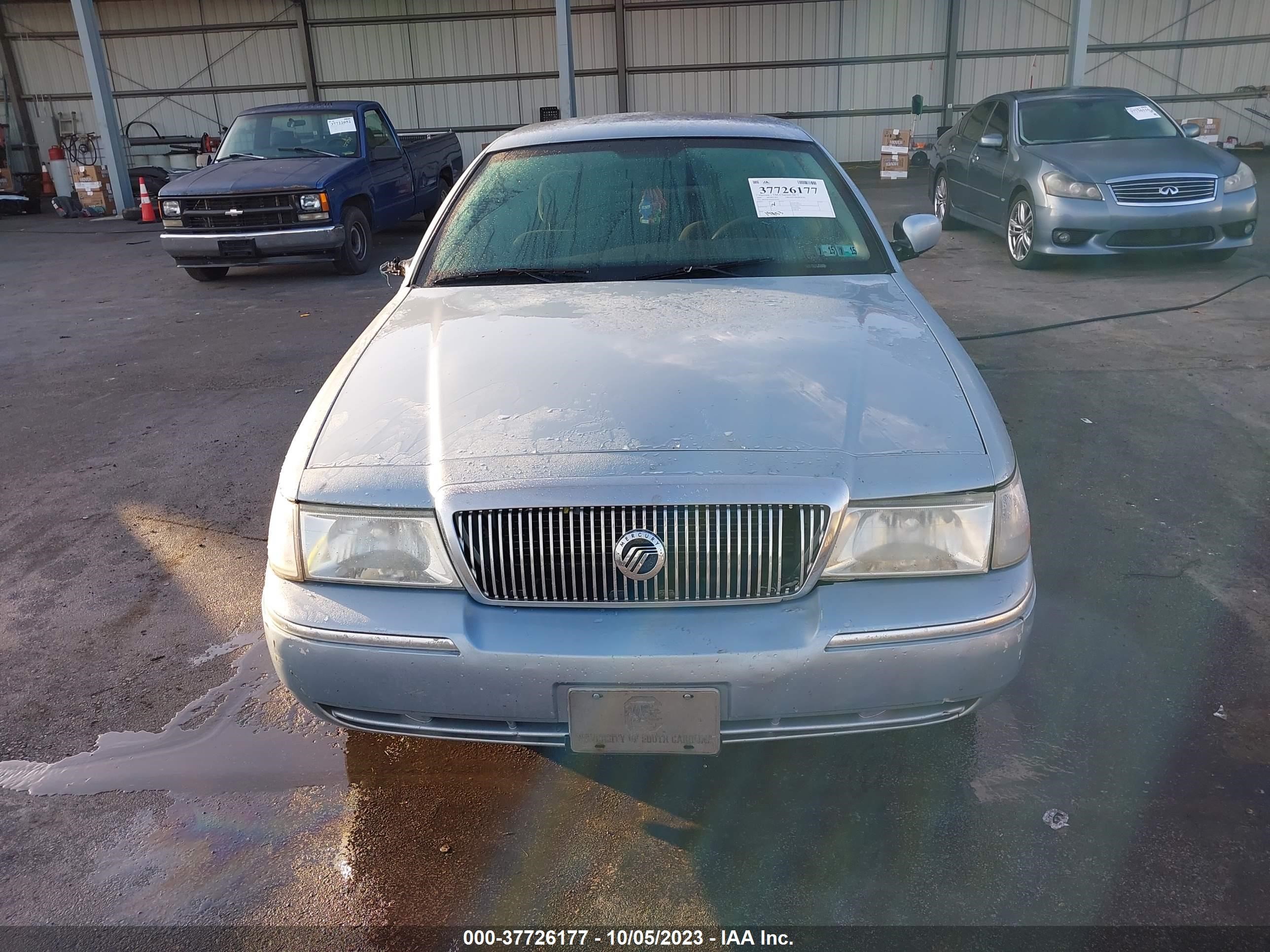 Photo 5 VIN: 2MEFM74W65X616783 - MERCURY GRAND MARQUIS 