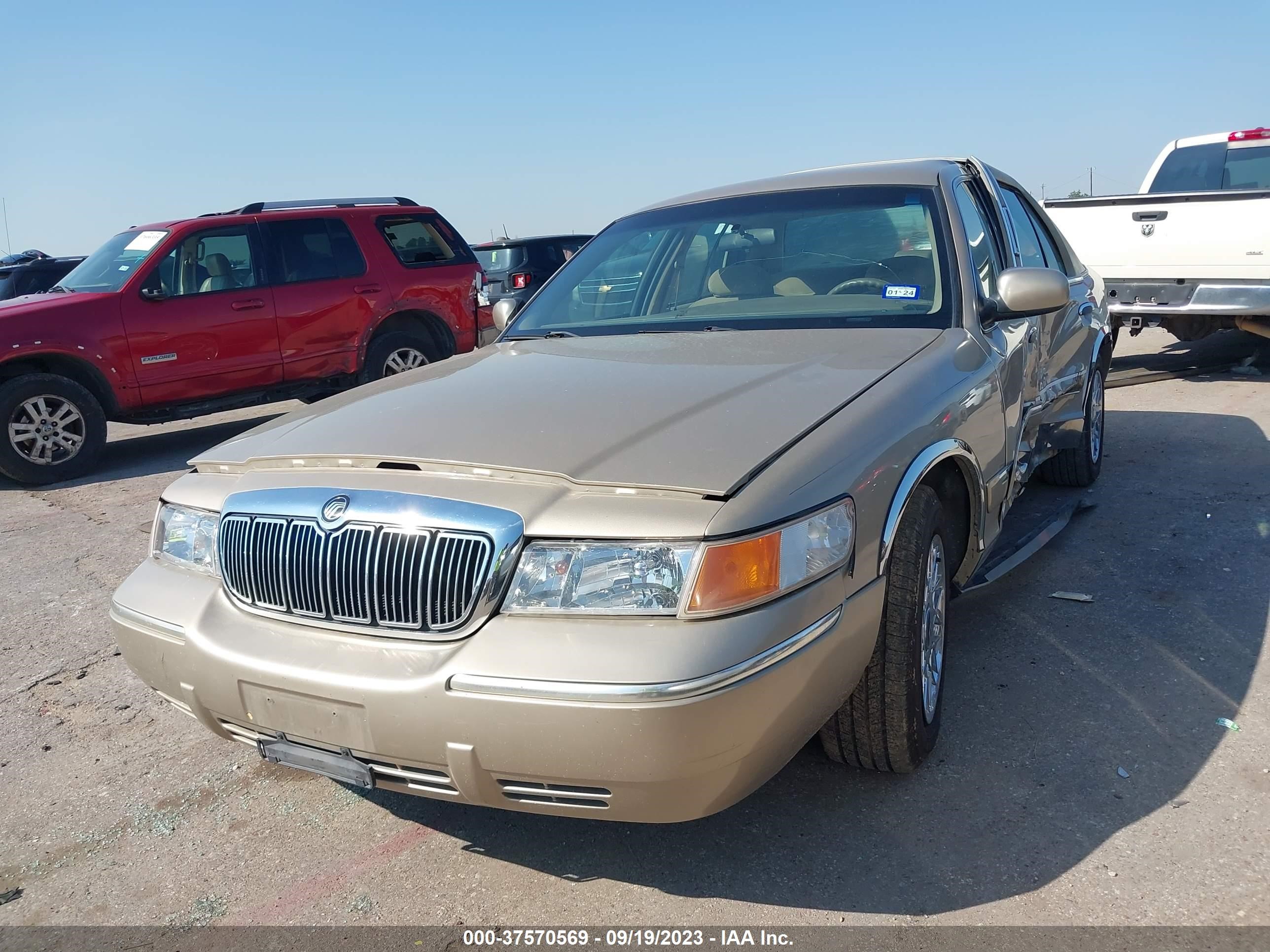 Photo 1 VIN: 2MEFM74W6YX644930 - MERCURY GRAND MARQUIS 