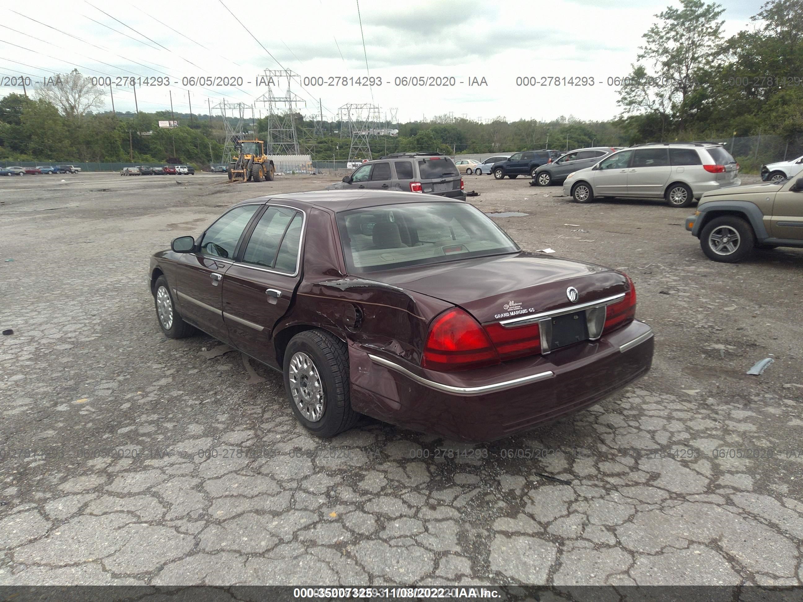 Photo 2 VIN: 2MEFM74W73X617762 - MERCURY GRAND MARQUIS 