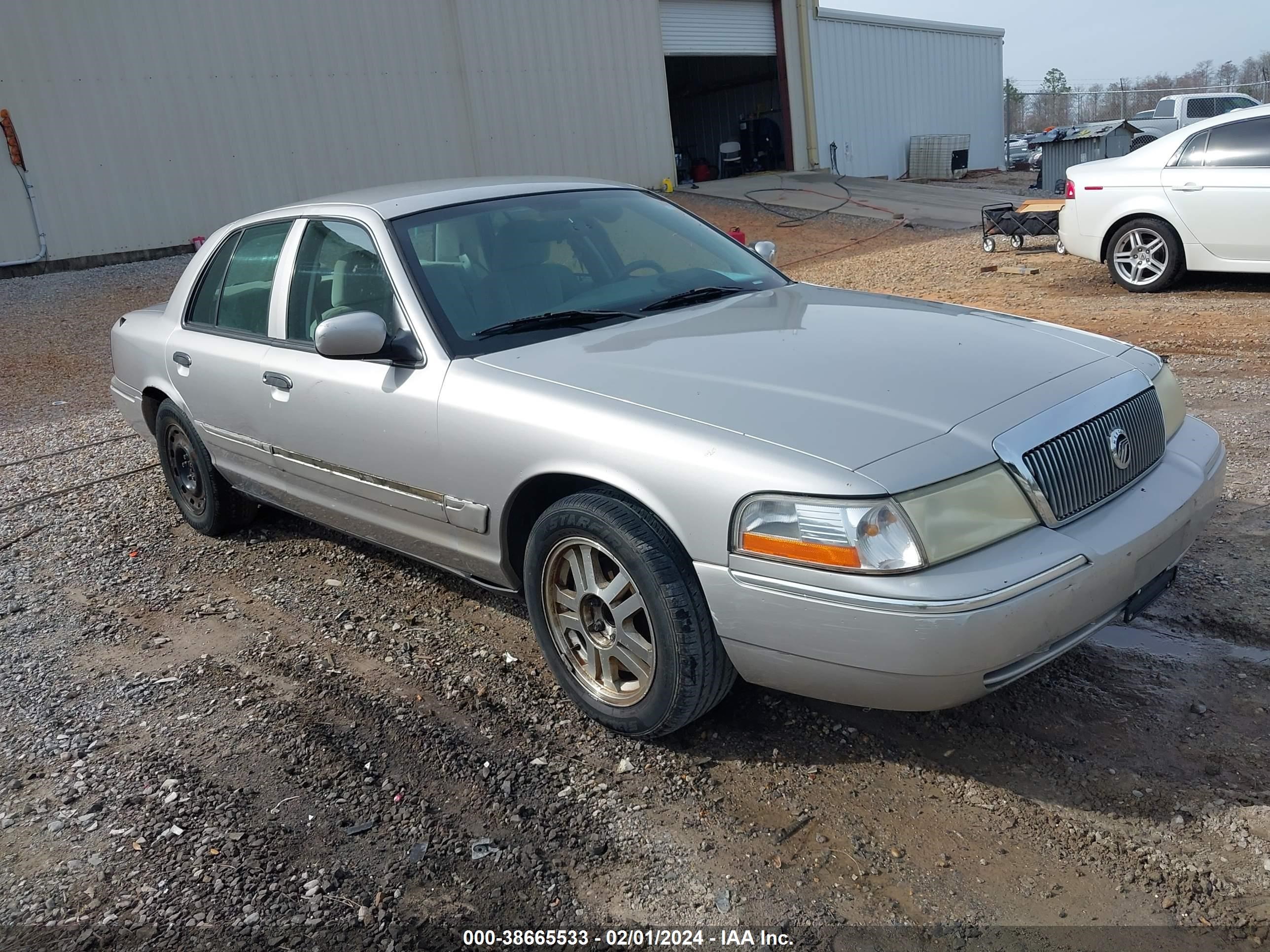 Photo 0 VIN: 2MEFM74W75X668116 - MERCURY GRAND MARQUIS 