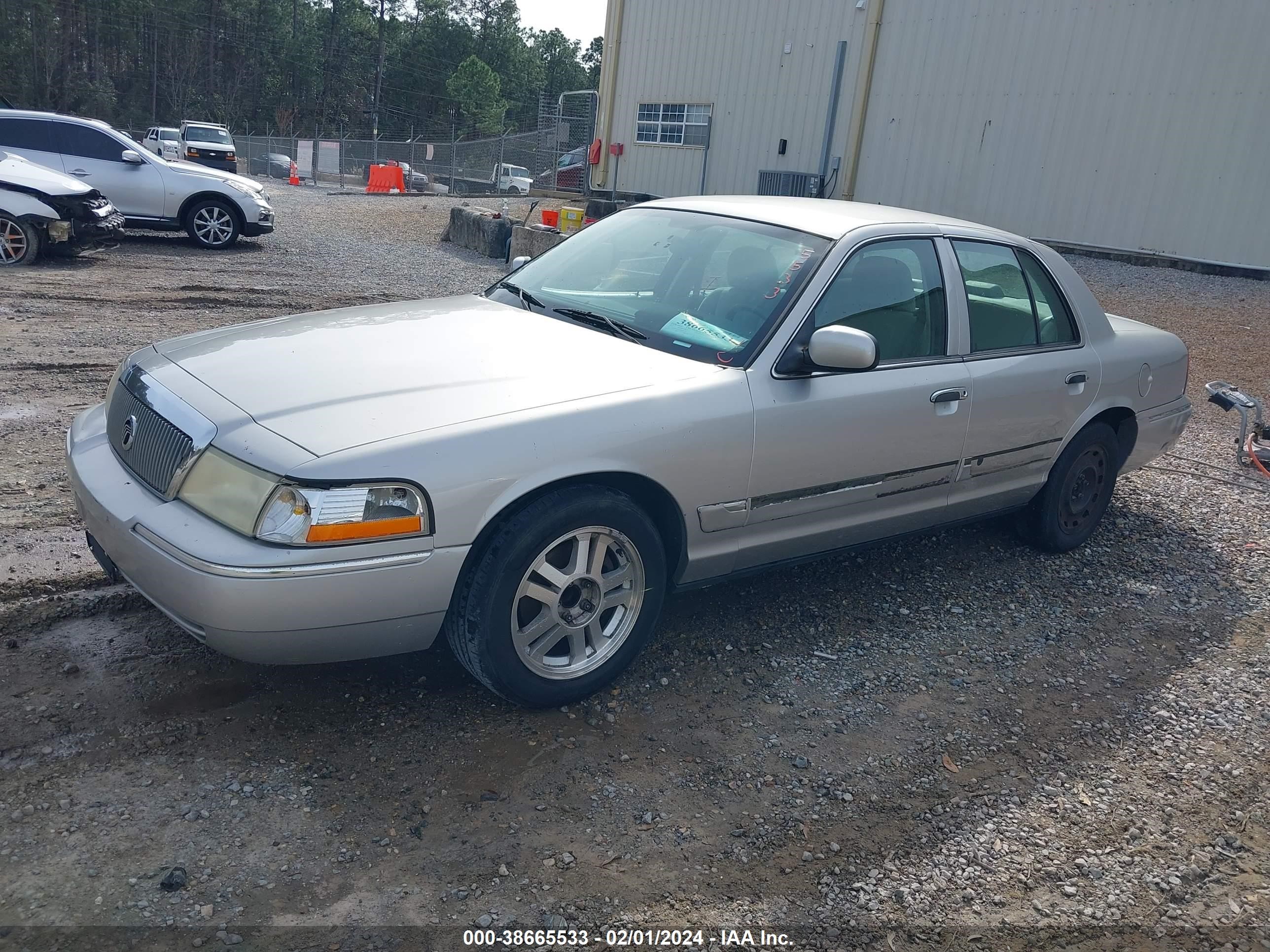 Photo 1 VIN: 2MEFM74W75X668116 - MERCURY GRAND MARQUIS 