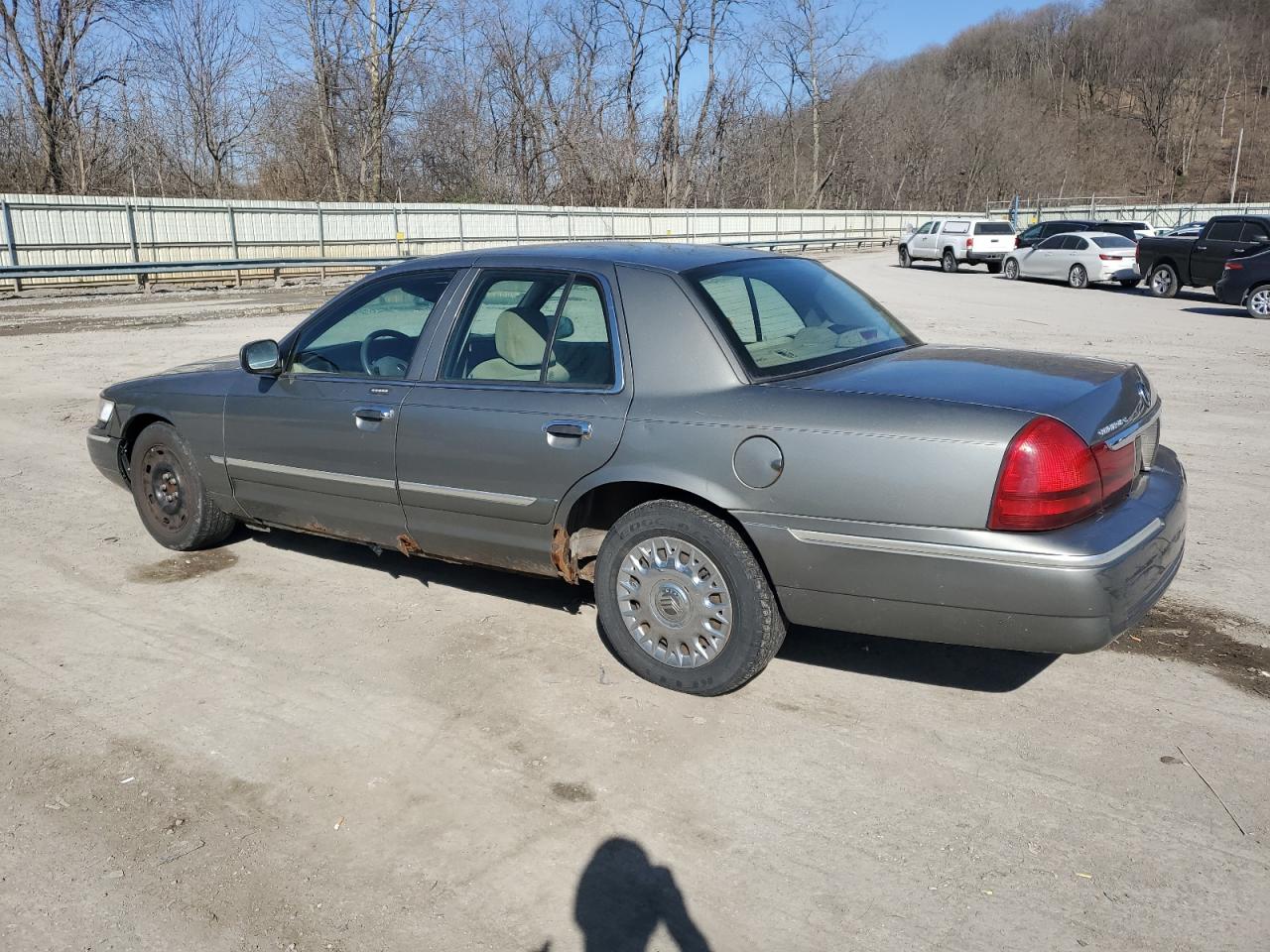 Photo 1 VIN: 2MEFM74W84X618243 - MERCURY GRAND MARQUIS 