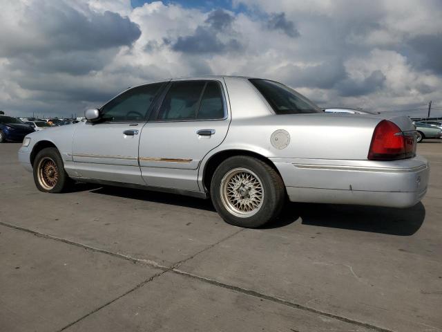 Photo 1 VIN: 2MEFM74W8YX745581 - MERCURY GRMARQUIS 