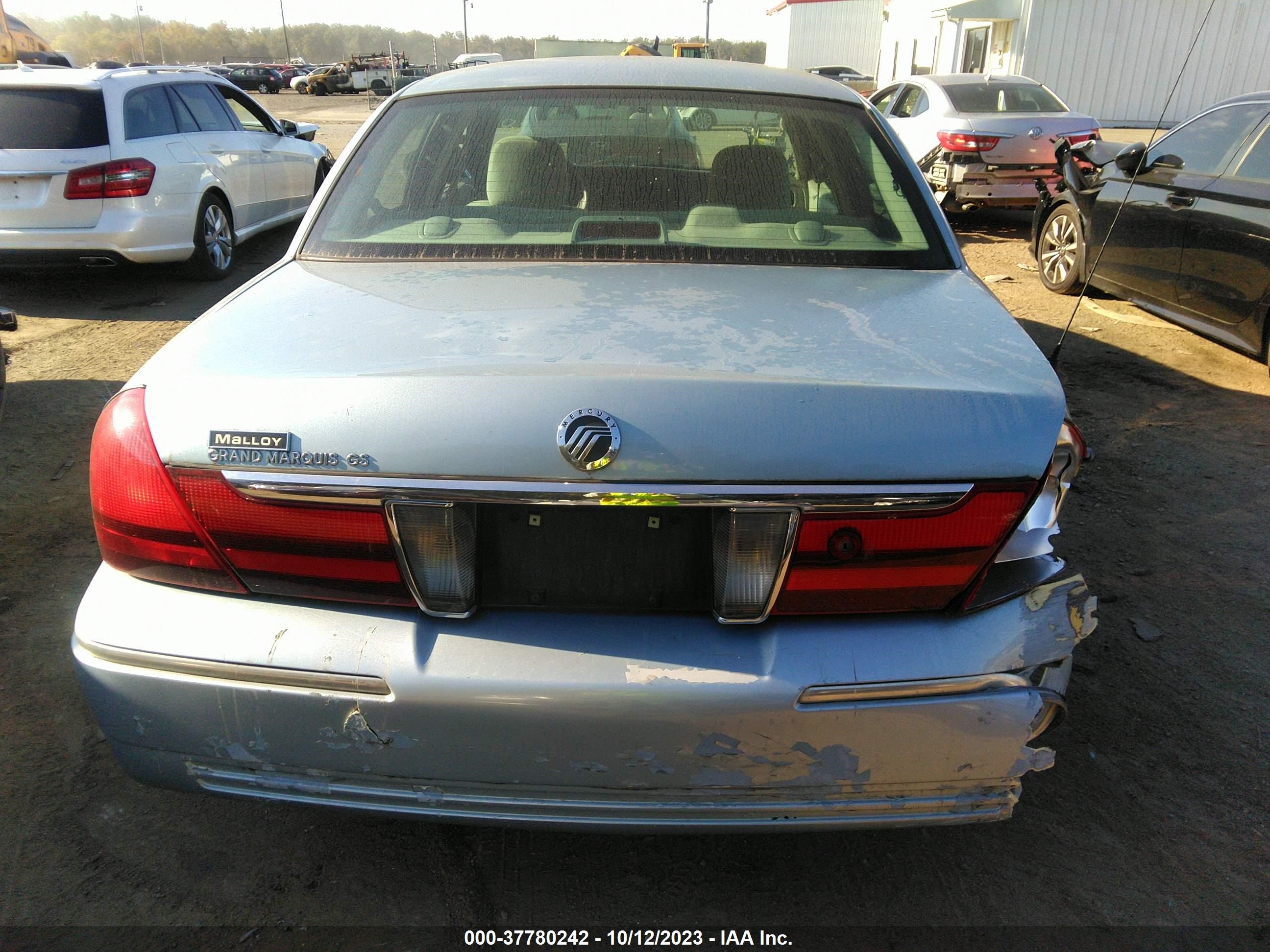 Photo 15 VIN: 2MEFM74W95X672863 - MERCURY GRAND MARQUIS 