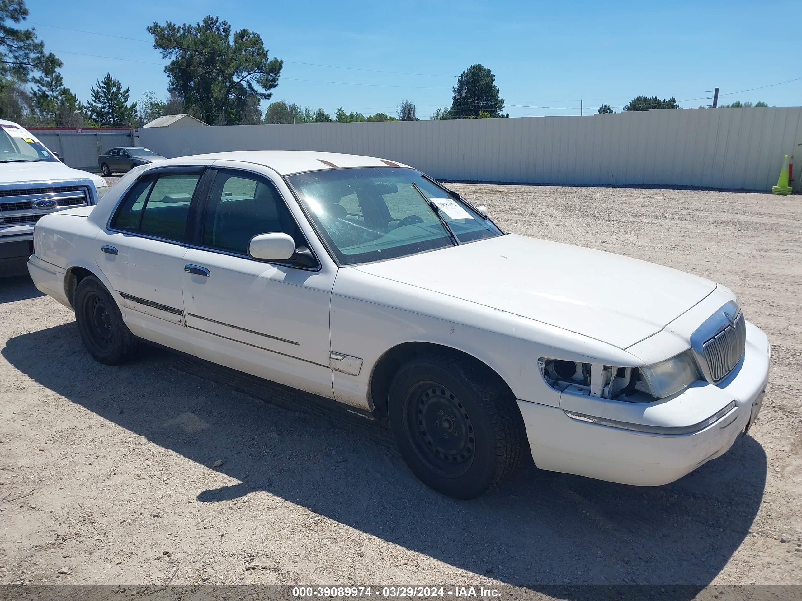 Photo 0 VIN: 2MEFM74WX2X660944 - MERCURY GRAND MARQUIS 