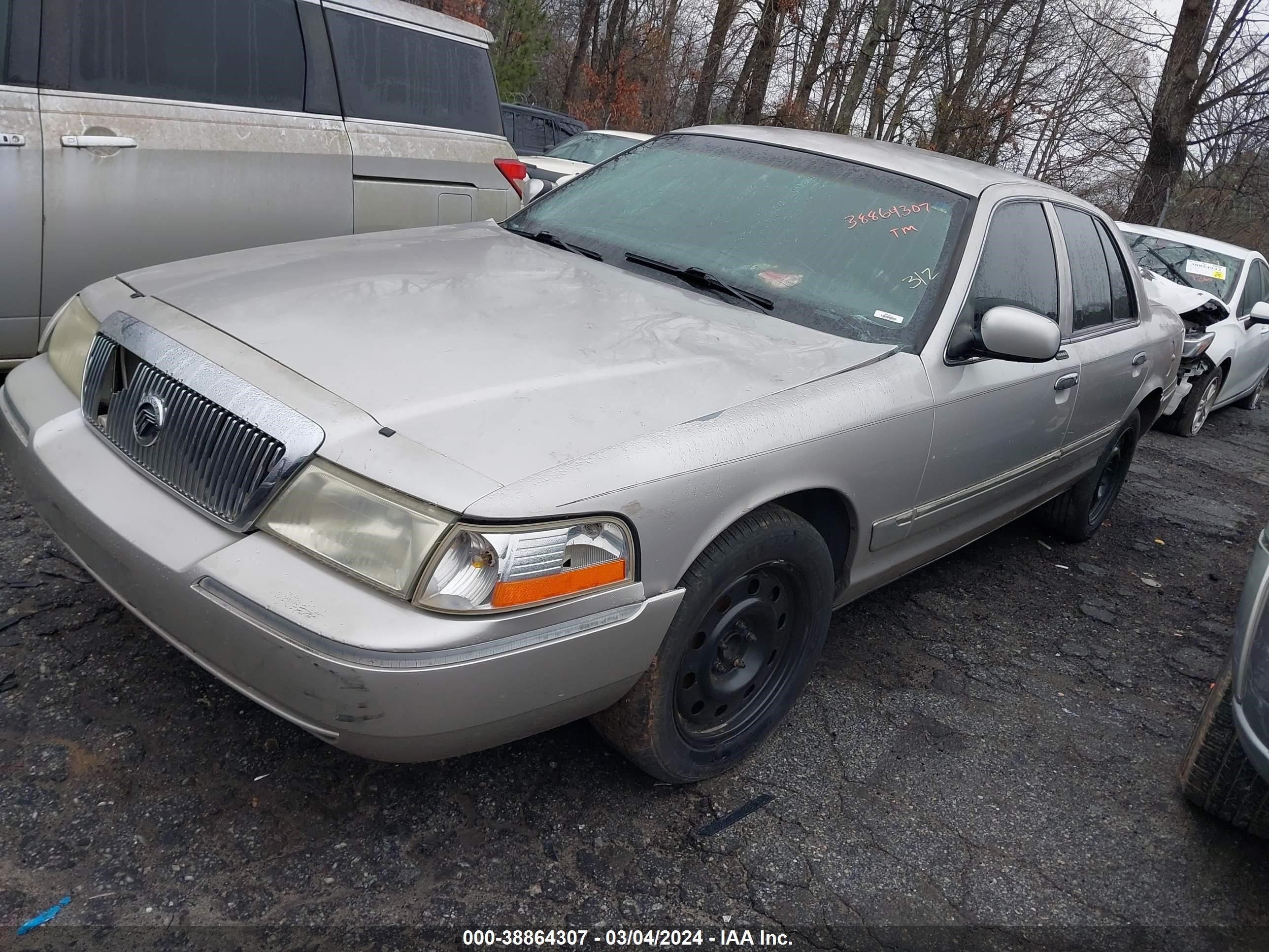 Photo 1 VIN: 2MEFM74WX5X601171 - MERCURY GRAND MARQUIS 