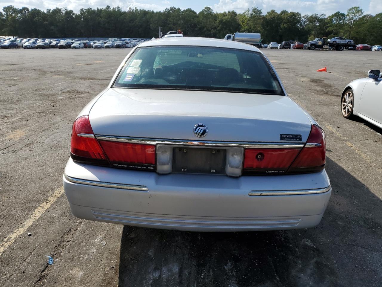 Photo 5 VIN: 2MEFM74WXXX731504 - MERCURY GRAND MARQUIS 