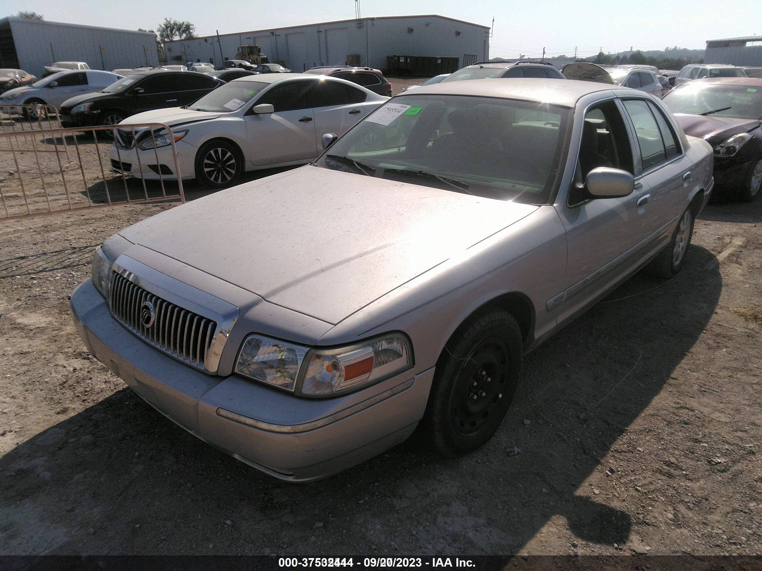 Photo 5 VIN: 2MEFM75V06X628564 - MERCURY GRAND MARQUIS 