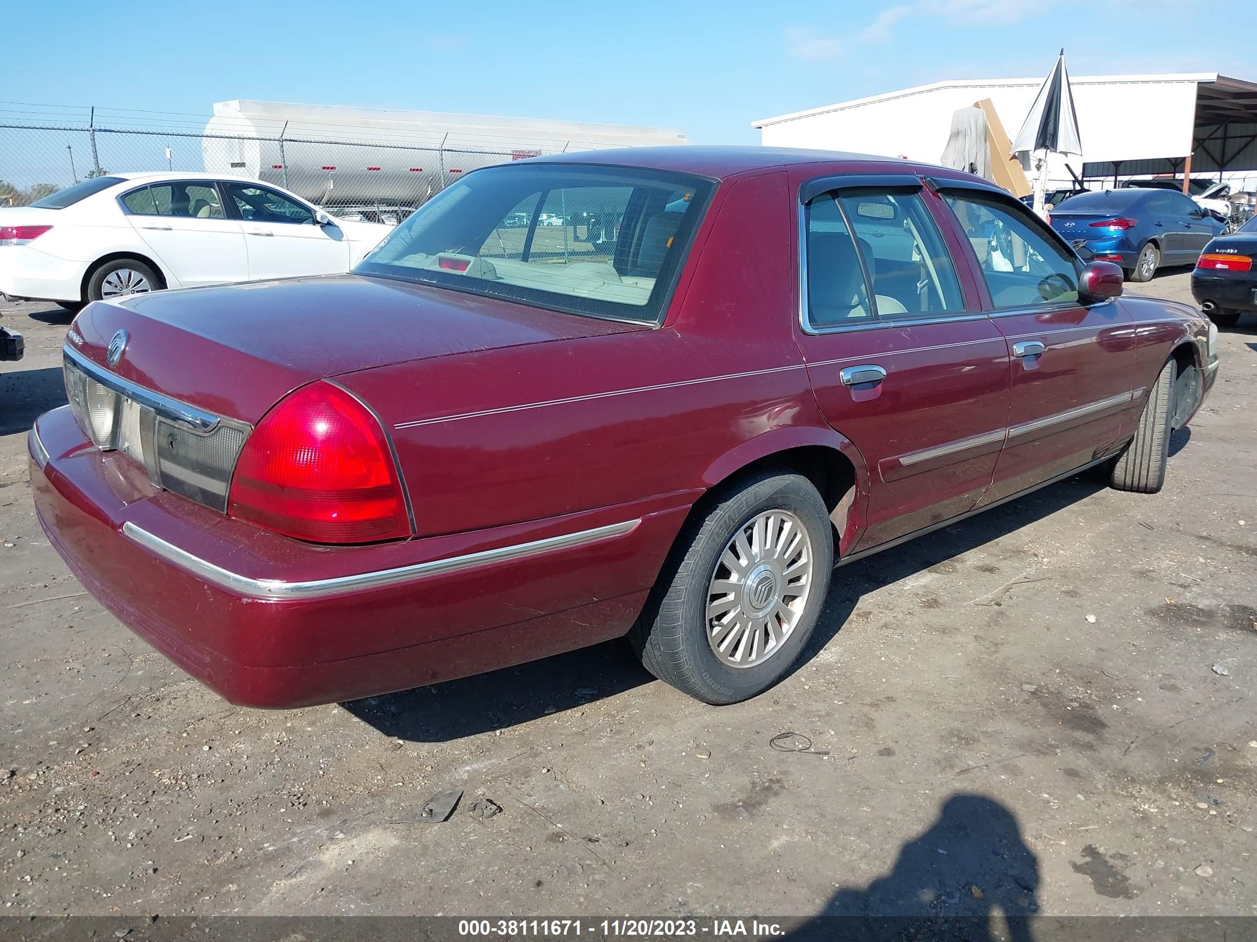 Photo 3 VIN: 2MEFM75V06X629231 - MERCURY GRAND MARQUIS 