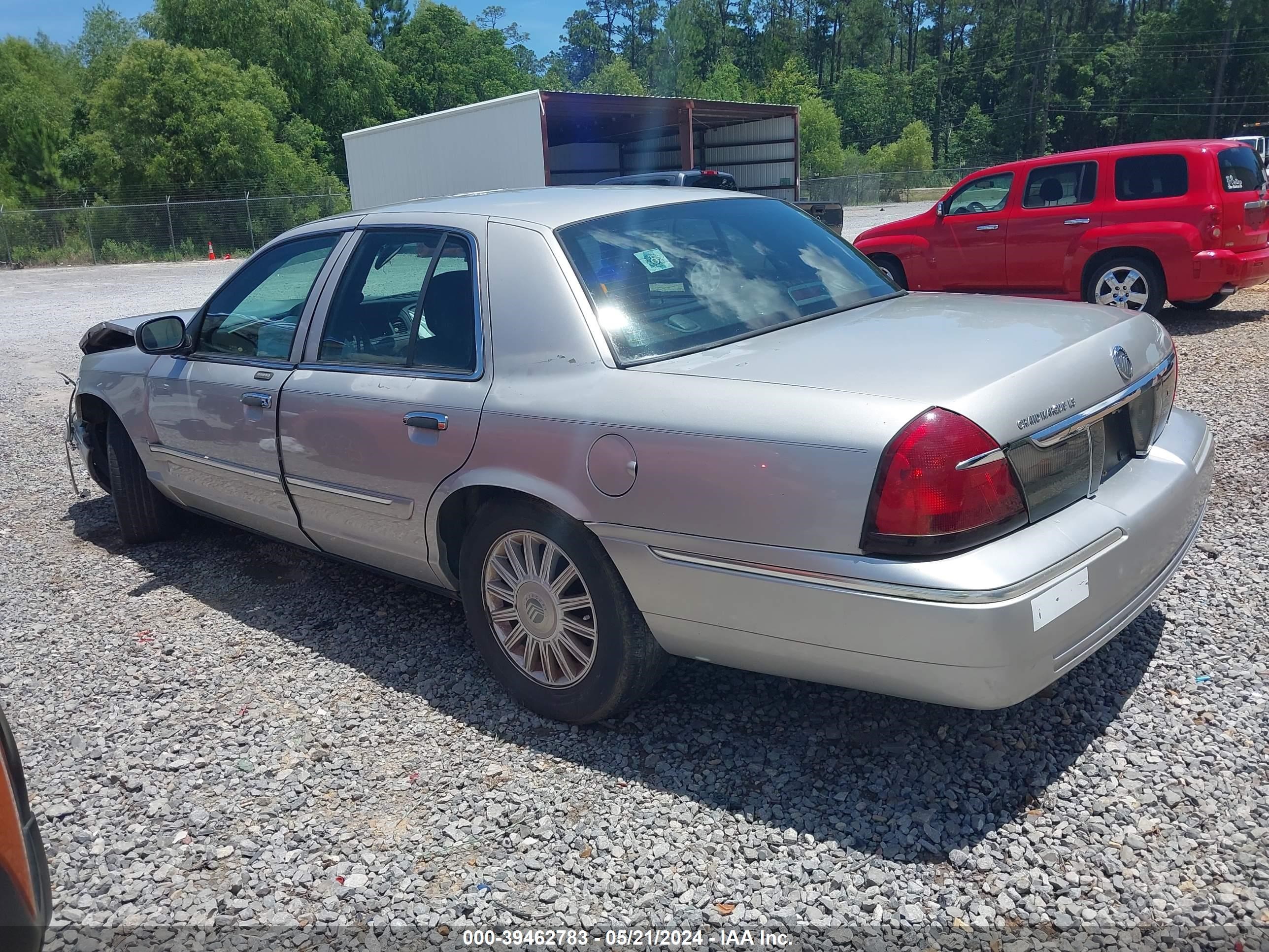 Photo 14 VIN: 2MEFM75V28X662475 - MERCURY GRAND MARQUIS 