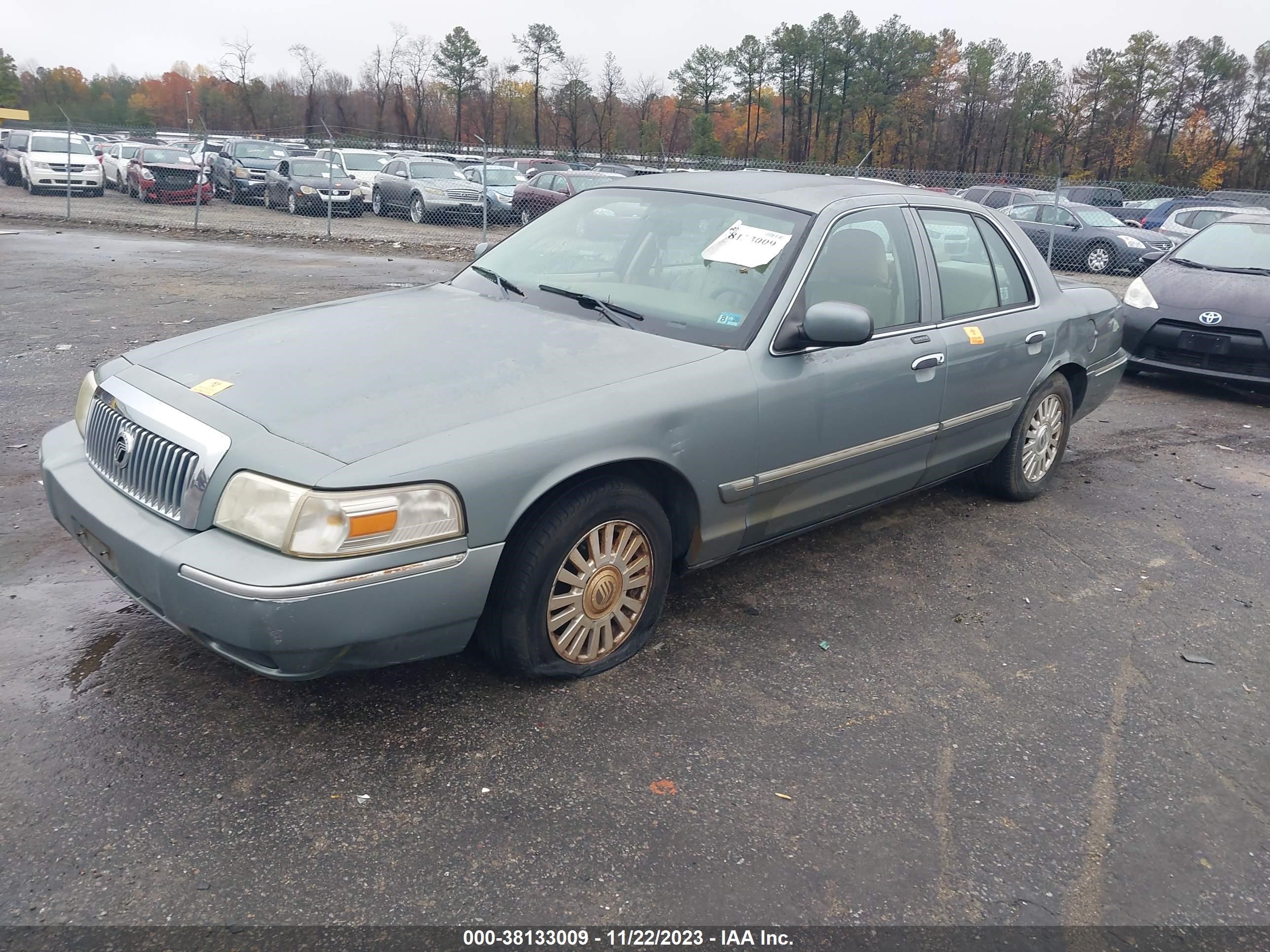 Photo 1 VIN: 2MEFM75V46X627594 - MERCURY GRAND MARQUIS 