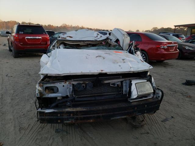 Photo 4 VIN: 2MEFM75V47X636670 - MERCURY GRMARQUIS 