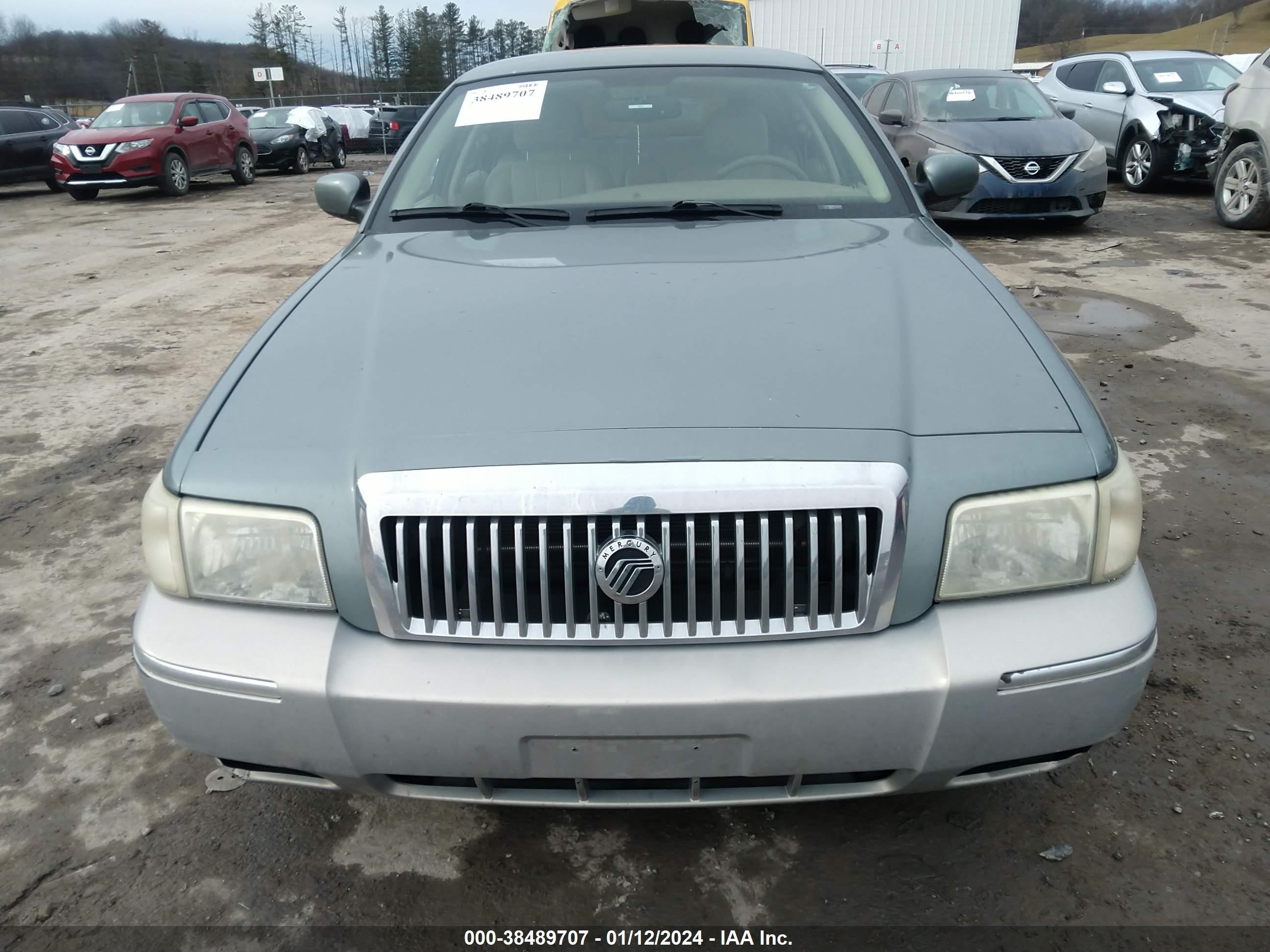 Photo 11 VIN: 2MEFM75V66X616371 - MERCURY GRAND MARQUIS 