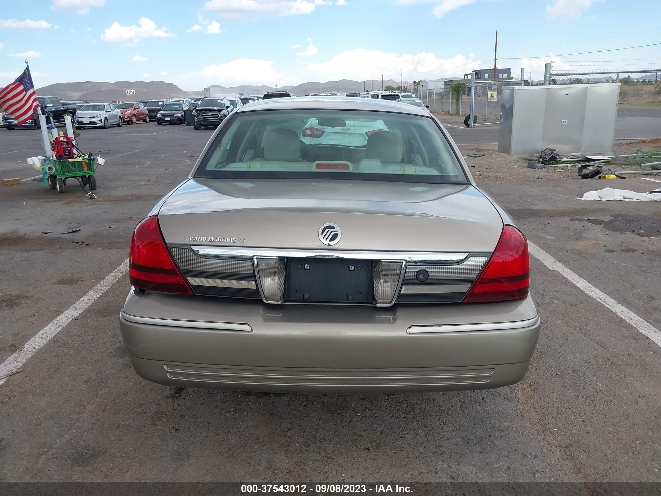 Photo 15 VIN: 2MEFM75V76X650903 - MERCURY GRAND MARQUIS 