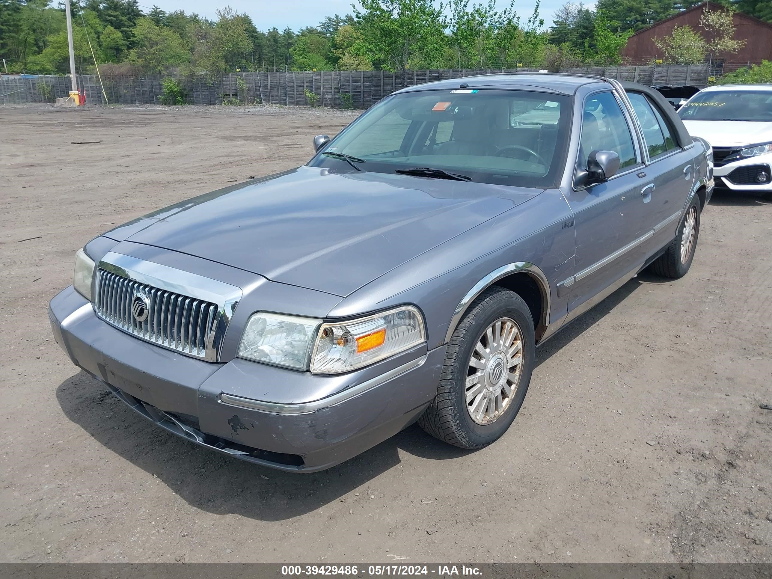 Photo 1 VIN: 2MEFM75VX6X626059 - MERCURY GRAND MARQUIS 