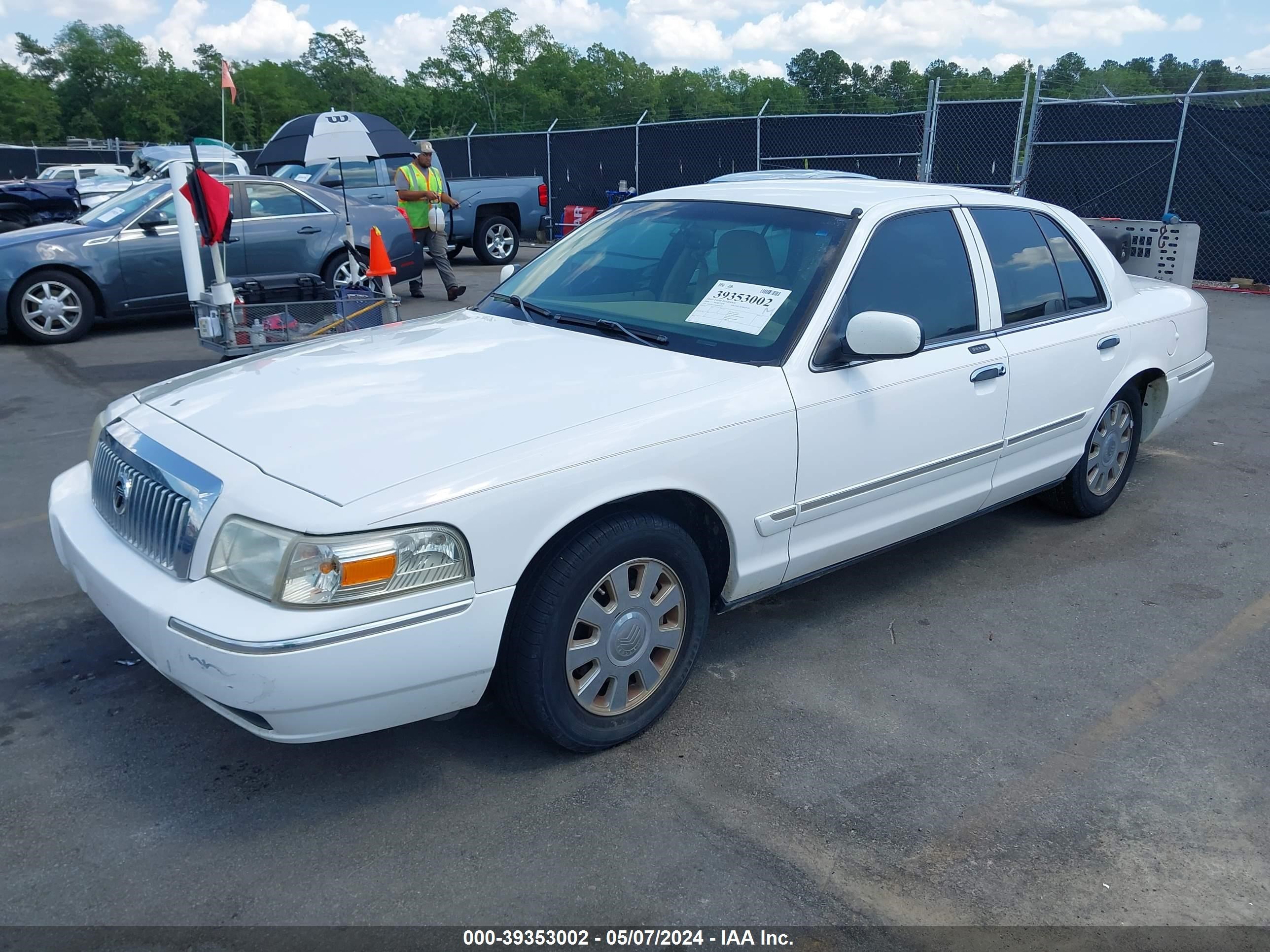 Photo 1 VIN: 2MEFM75VX6X650393 - MERCURY GRAND MARQUIS 