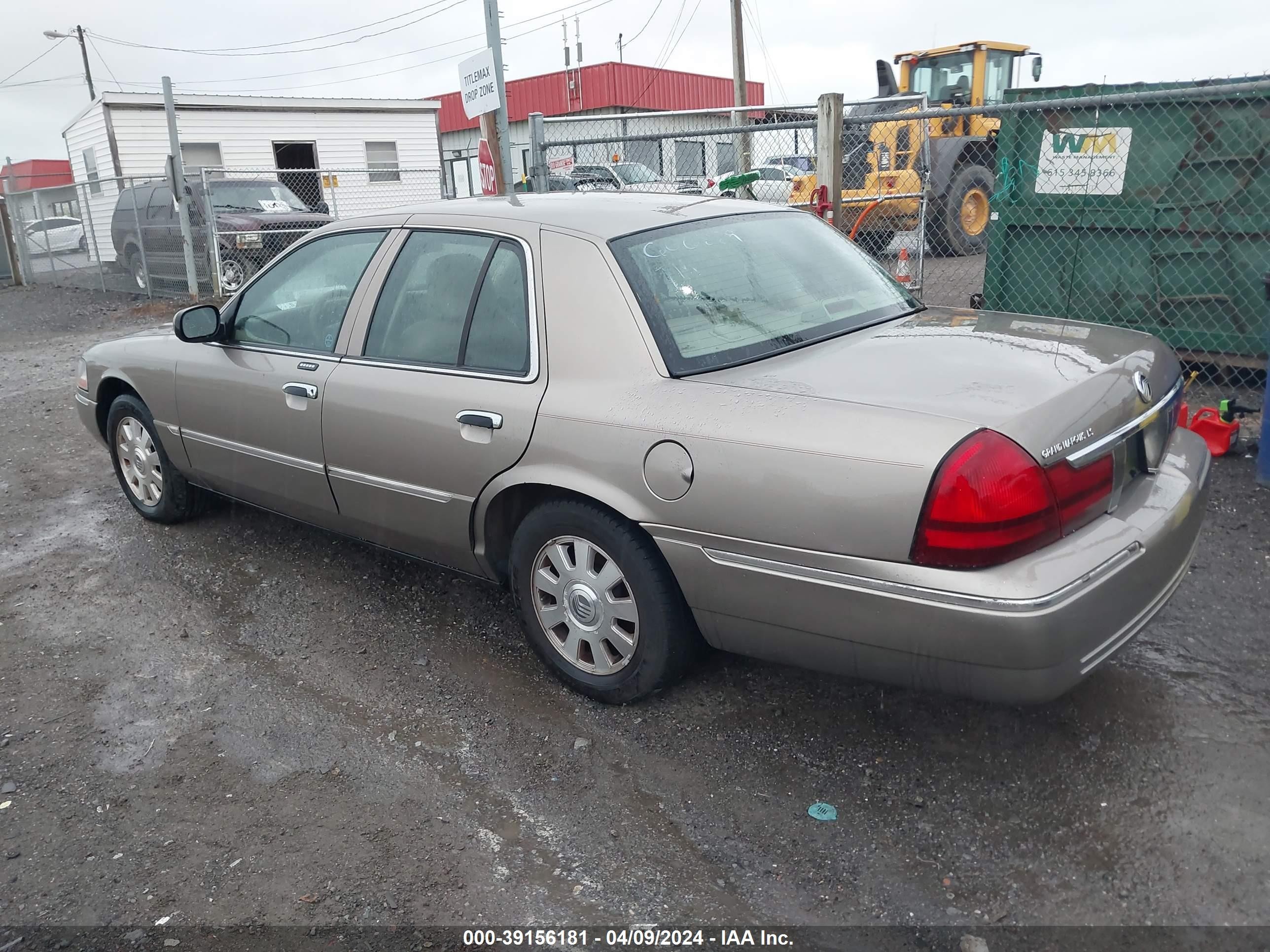 Photo 2 VIN: 2MEFM75W05X606829 - MERCURY GRAND MARQUIS 