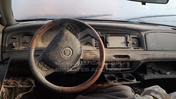 Photo 8 VIN: 2MEFM75W0WX632106 - MERCURY GRAND MARQUIS 