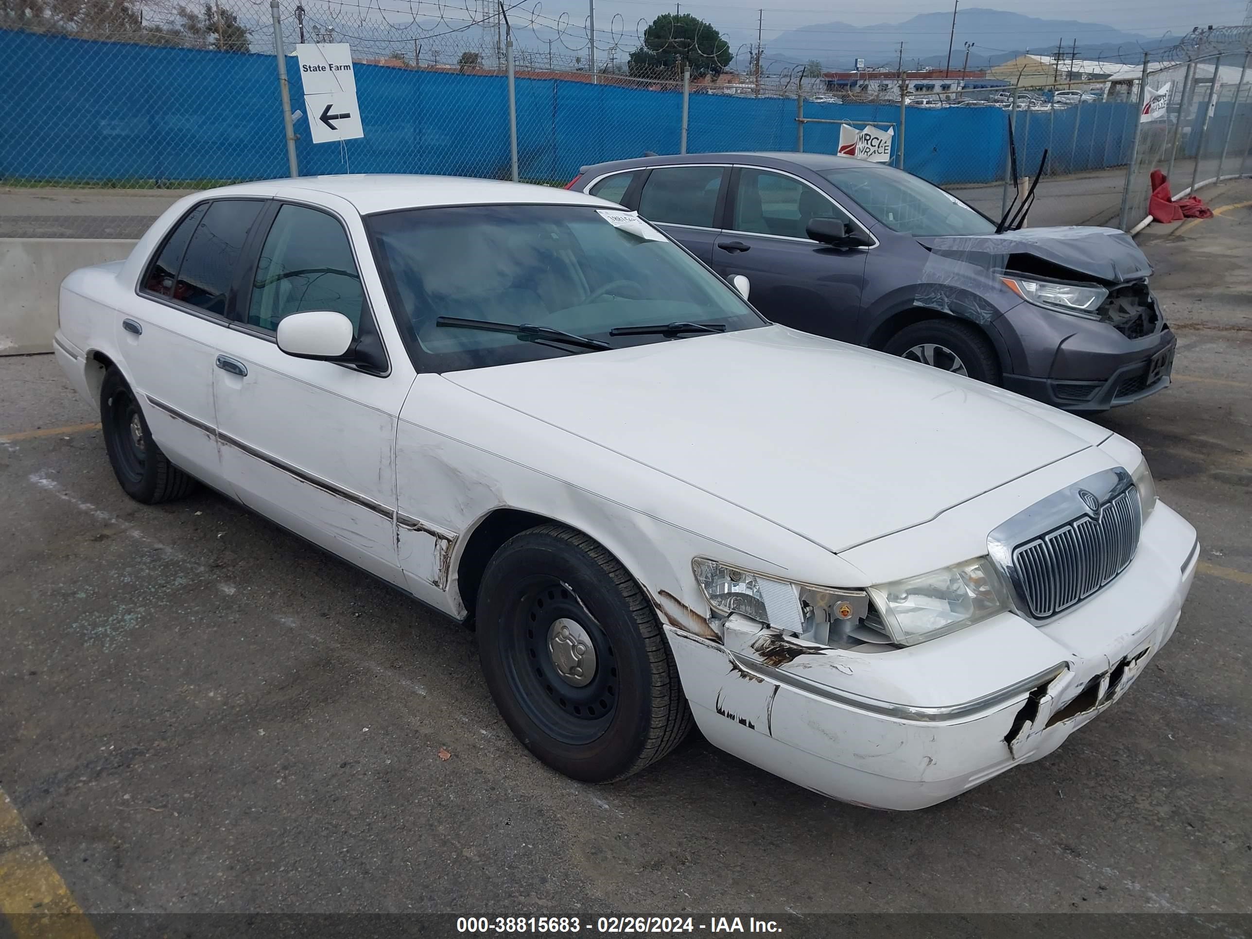 Photo 0 VIN: 2MEFM75W0XX671490 - MERCURY GRAND MARQUIS 