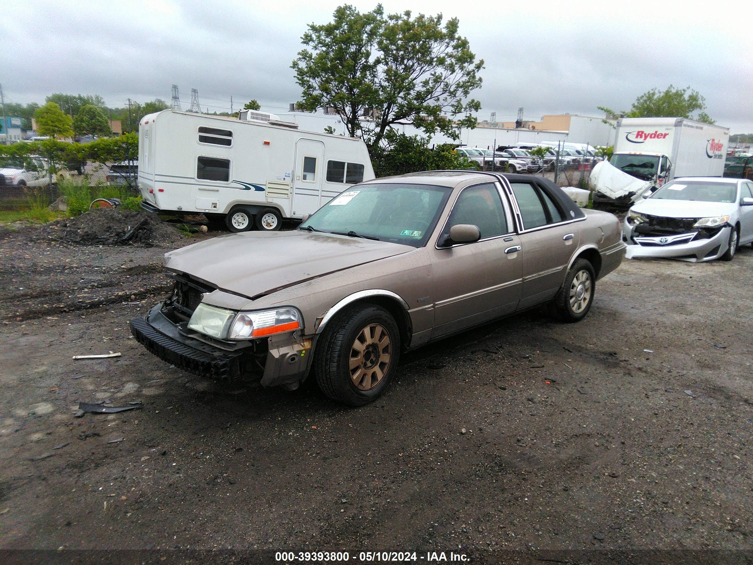 Photo 1 VIN: 2MEFM75W14X610290 - MERCURY GRAND MARQUIS 