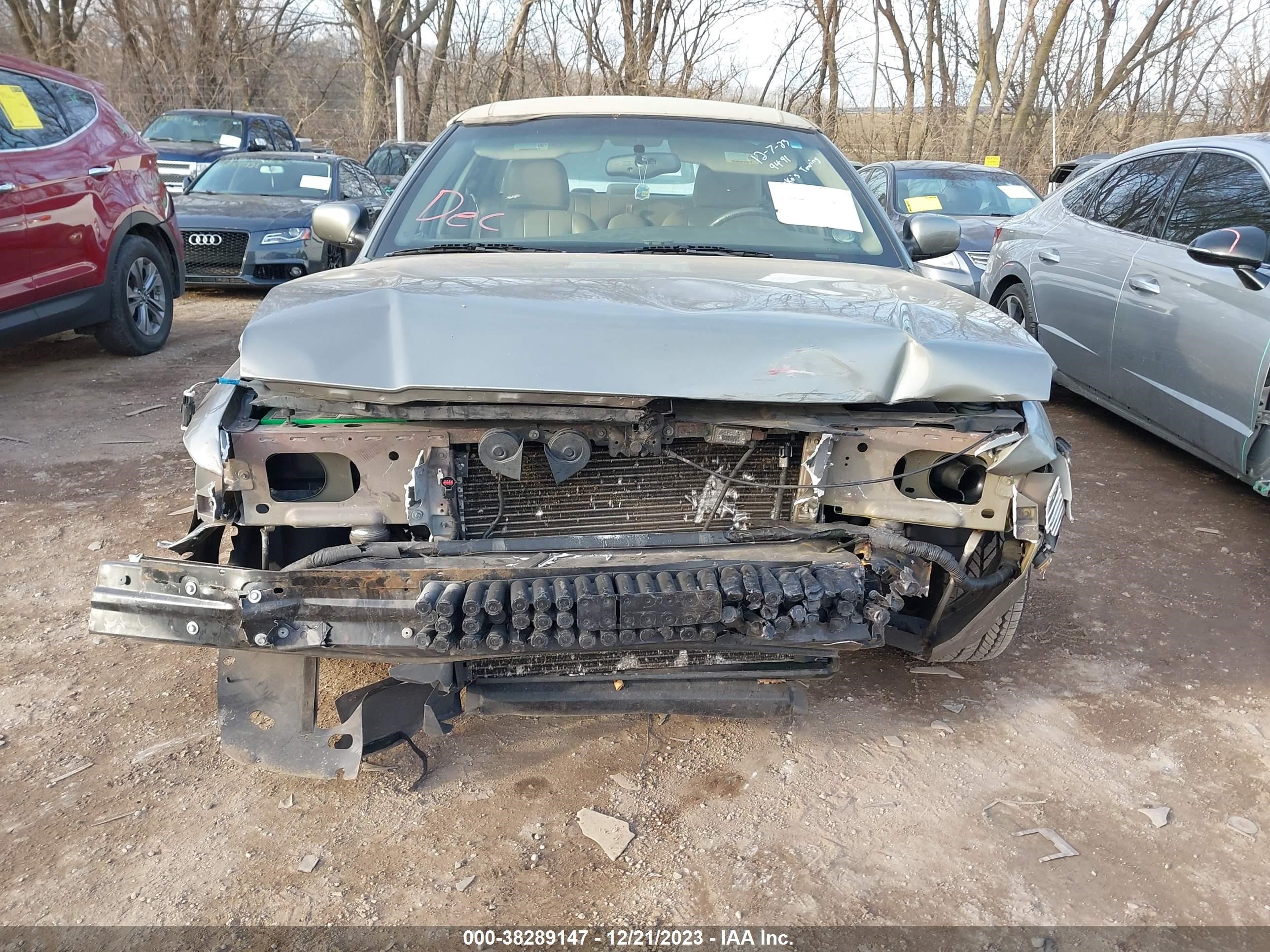 Photo 11 VIN: 2MEFM75W14X619491 - MERCURY GRAND MARQUIS 