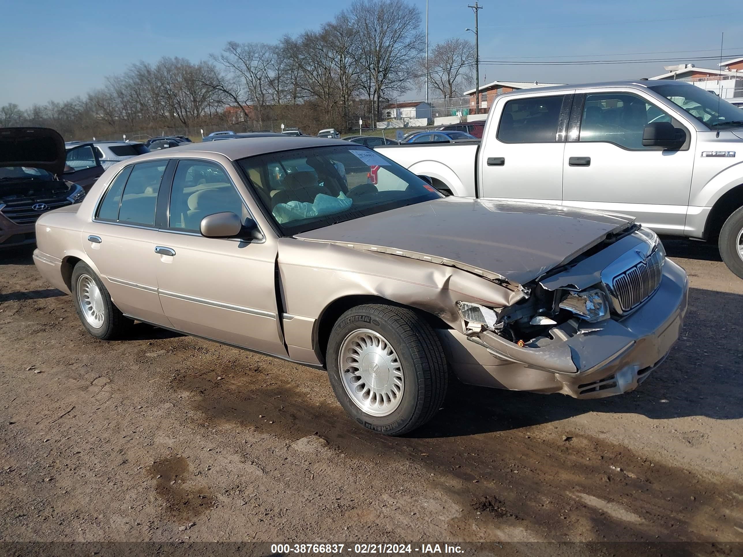 Photo 0 VIN: 2MEFM75W1WX624709 - MERCURY GRAND MARQUIS 