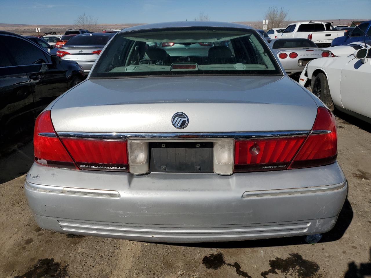 Photo 5 VIN: 2MEFM75W21X625795 - MERCURY GRAND MARQUIS 