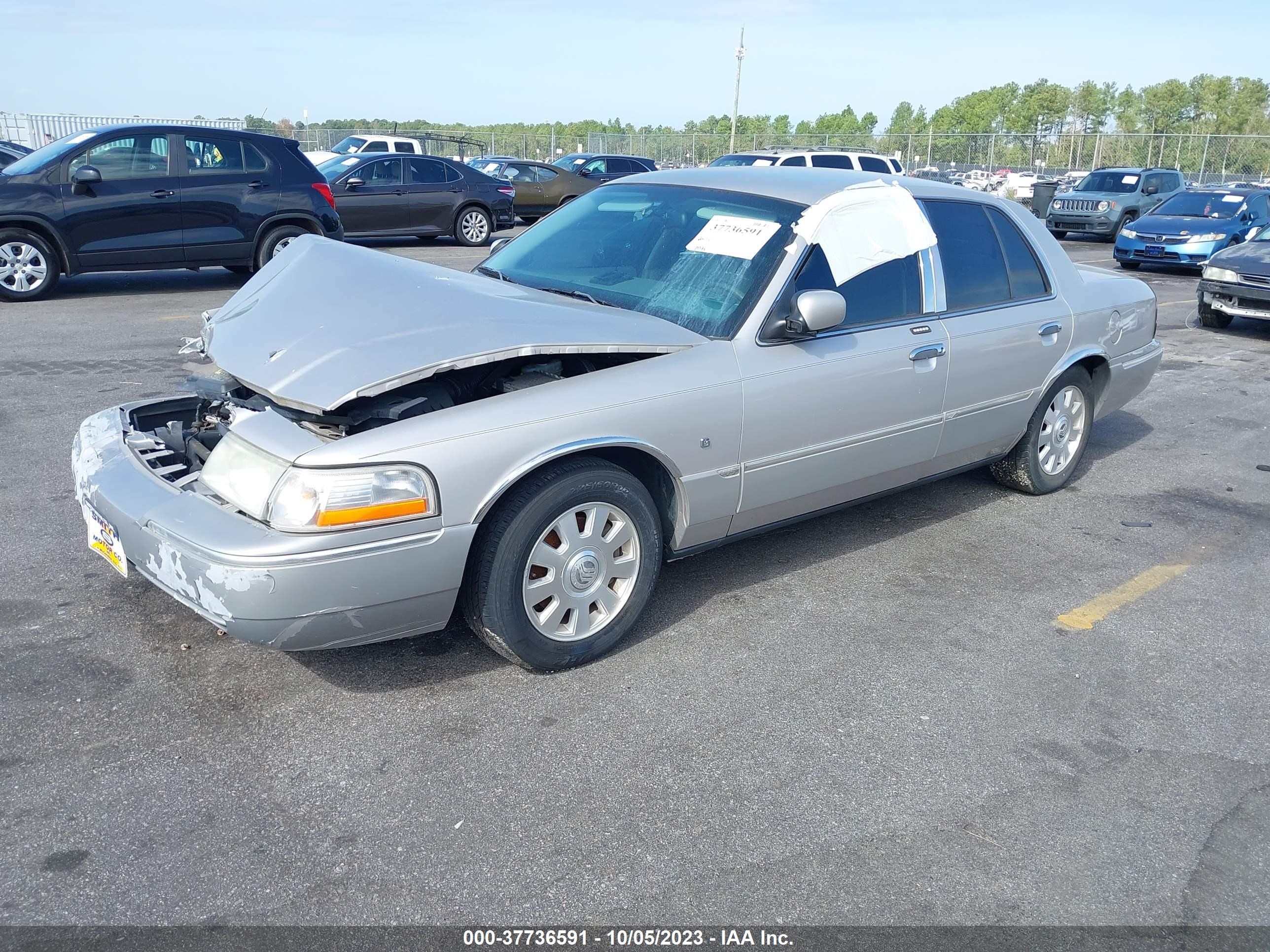 Photo 1 VIN: 2MEFM75W25X610638 - MERCURY GRAND MARQUIS 