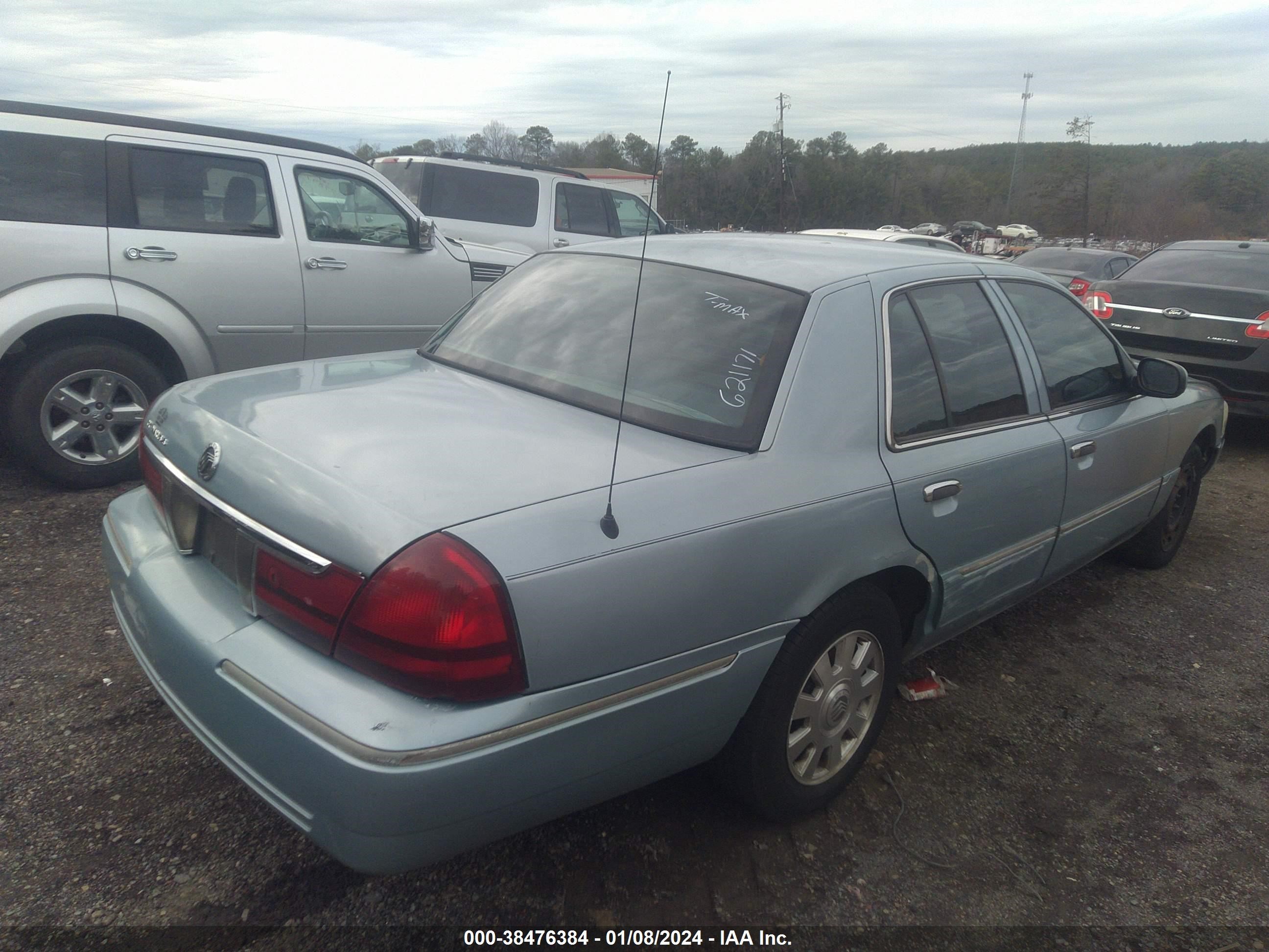 Photo 5 VIN: 2MEFM75W25X621171 - MERCURY GRAND MARQUIS 