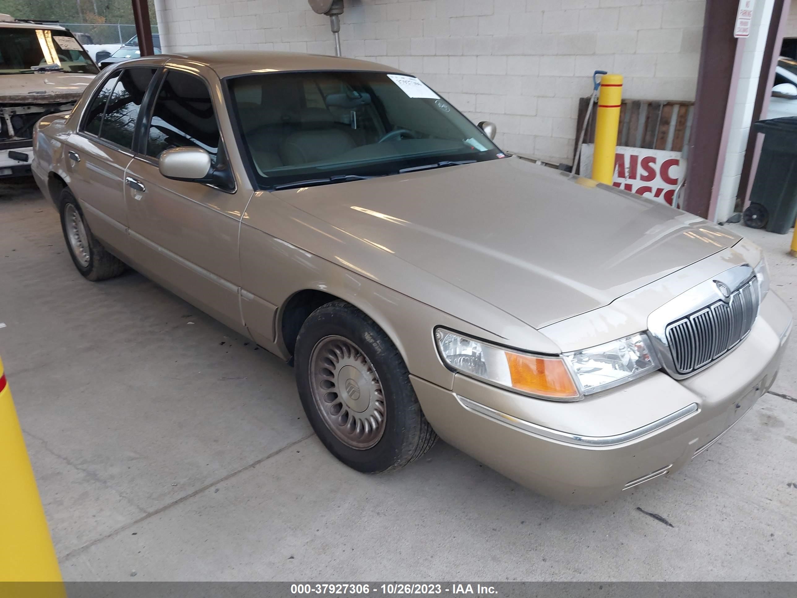 Photo 0 VIN: 2MEFM75W2XX656120 - MERCURY GRAND MARQUIS 