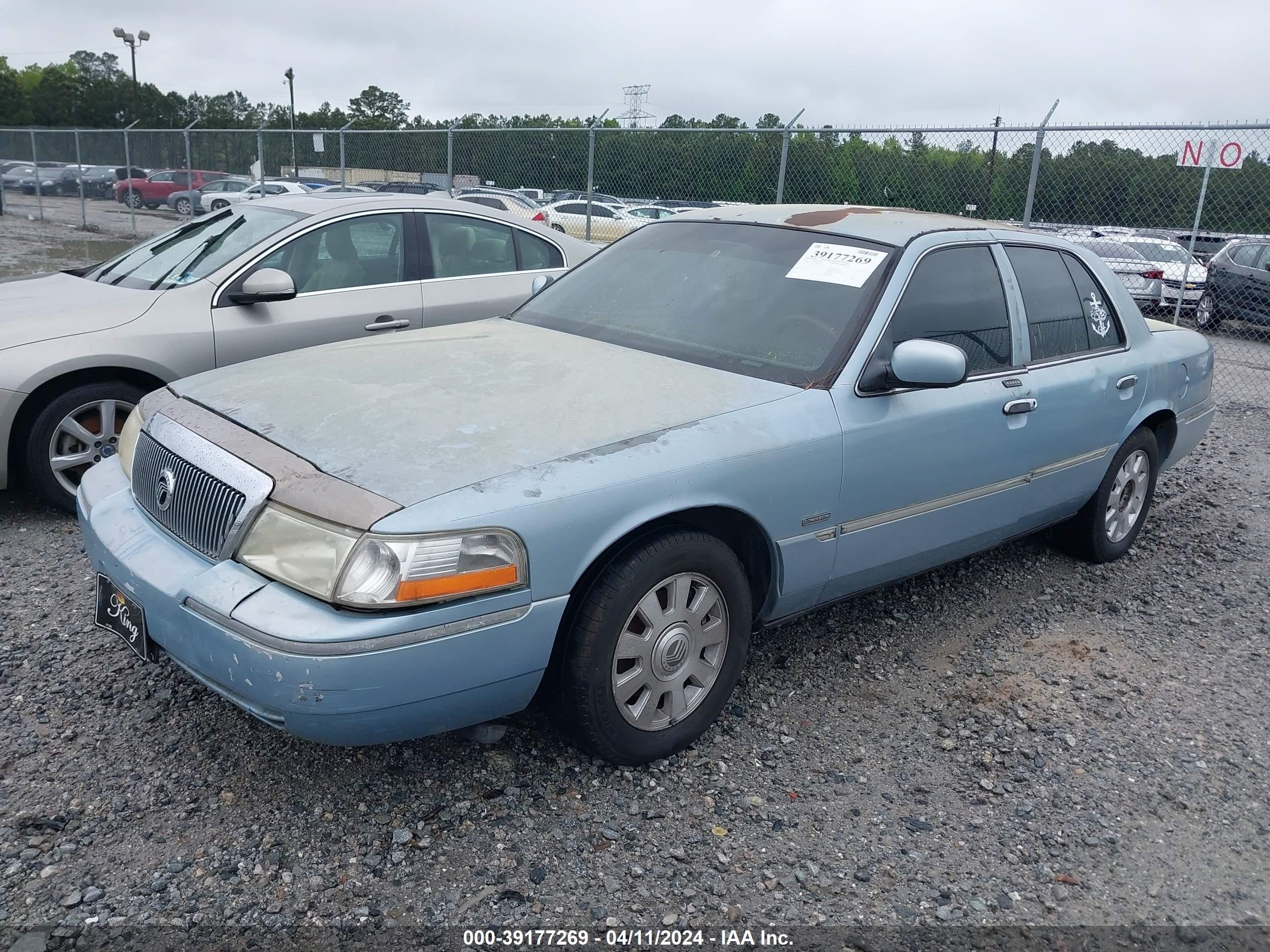 Photo 1 VIN: 2MEFM75W34X692376 - MERCURY GRAND MARQUIS 