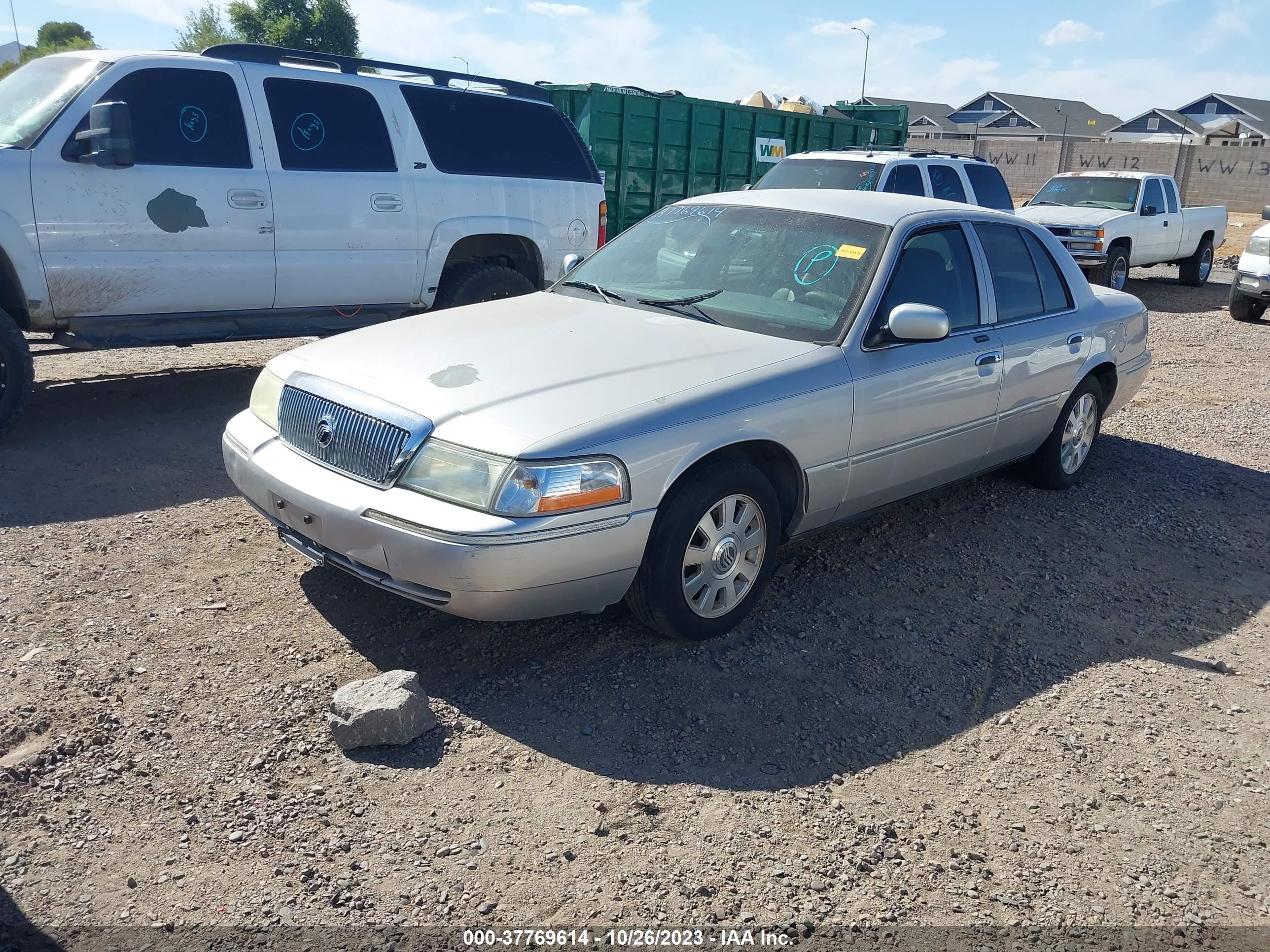 Photo 1 VIN: 2MEFM75W35X632549 - MERCURY GRAND MARQUIS 