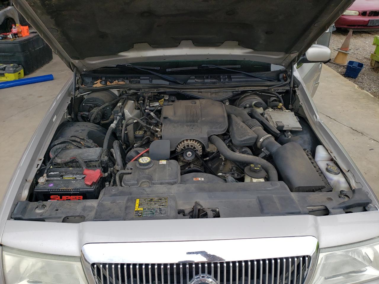 Photo 10 VIN: 2MEFM75W35X649691 - MERCURY GRAND MARQUIS 