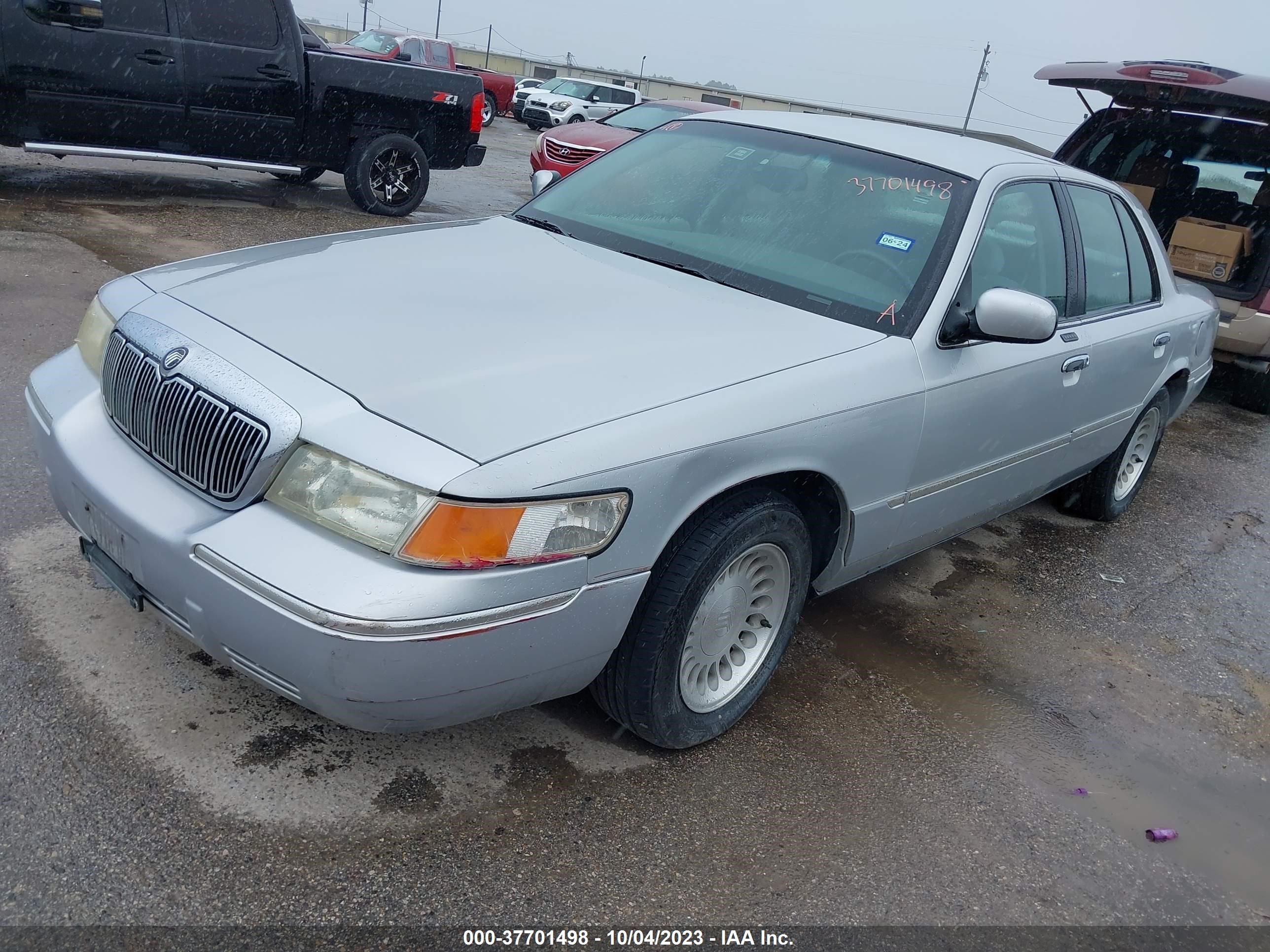 Photo 1 VIN: 2MEFM75W41X639164 - MERCURY GRAND MARQUIS 