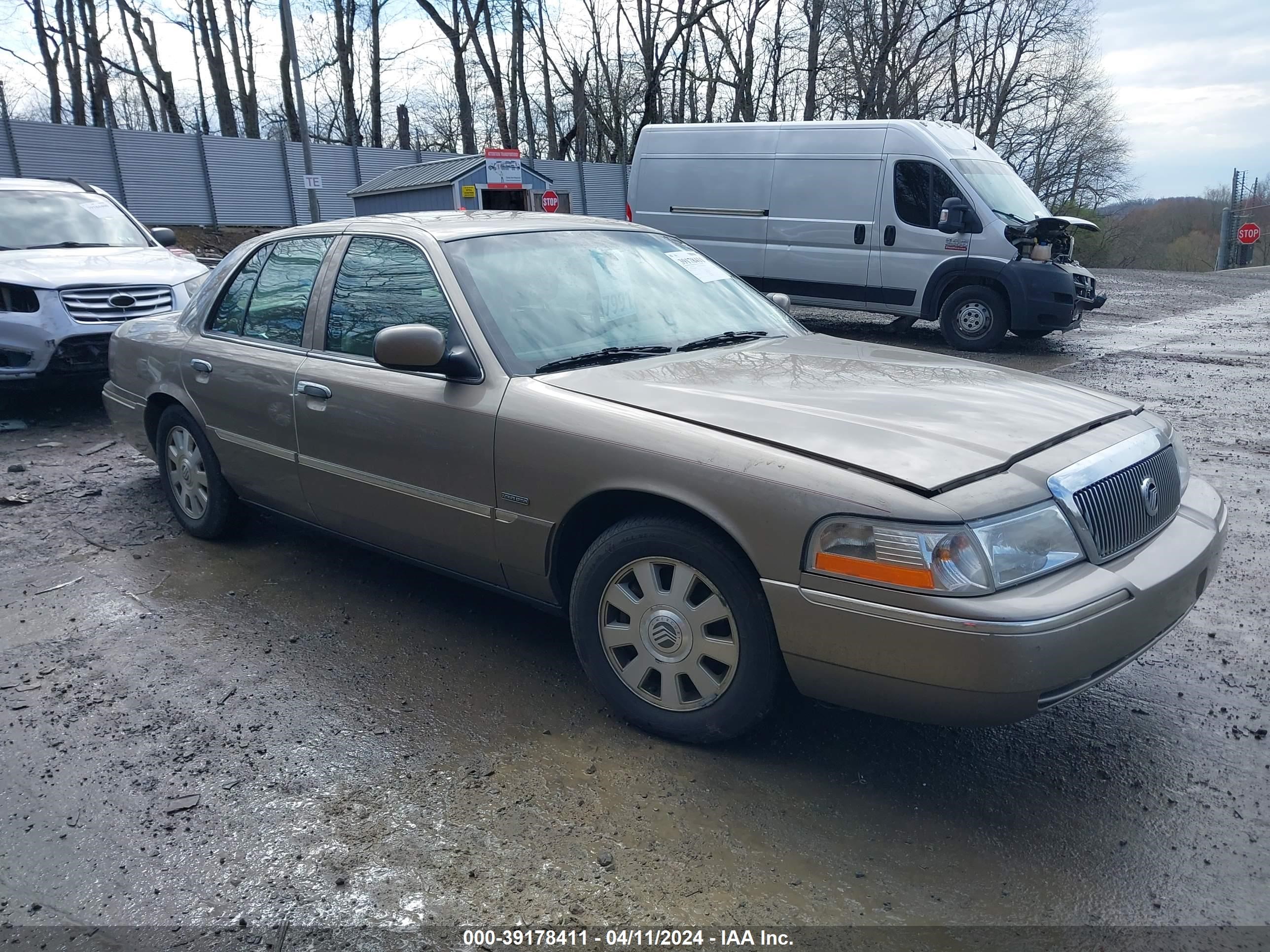 Photo 0 VIN: 2MEFM75W44X640092 - MERCURY GRAND MARQUIS 