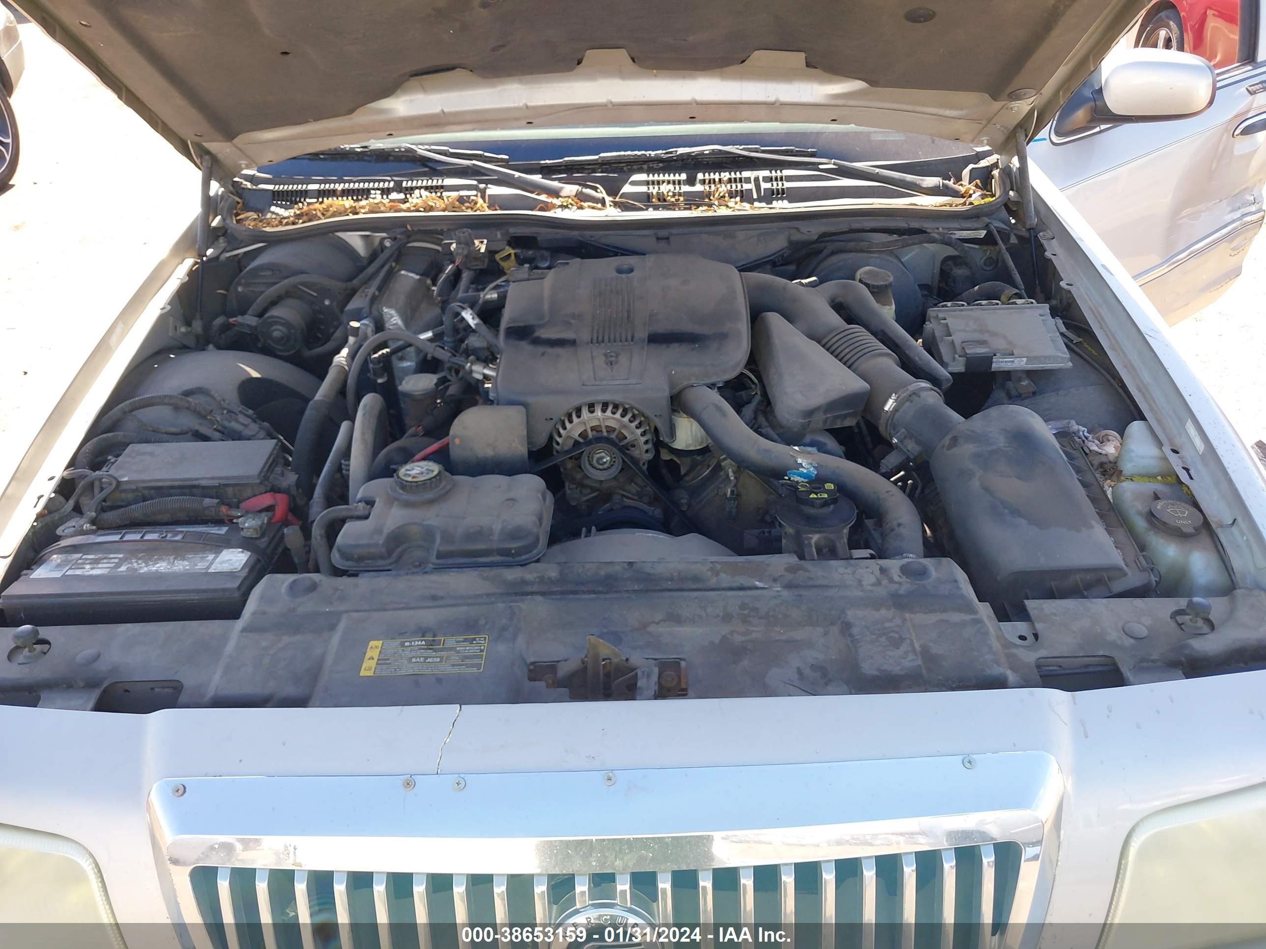 Photo 9 VIN: 2MEFM75W46X643920 - MERCURY GRAND MARQUIS 