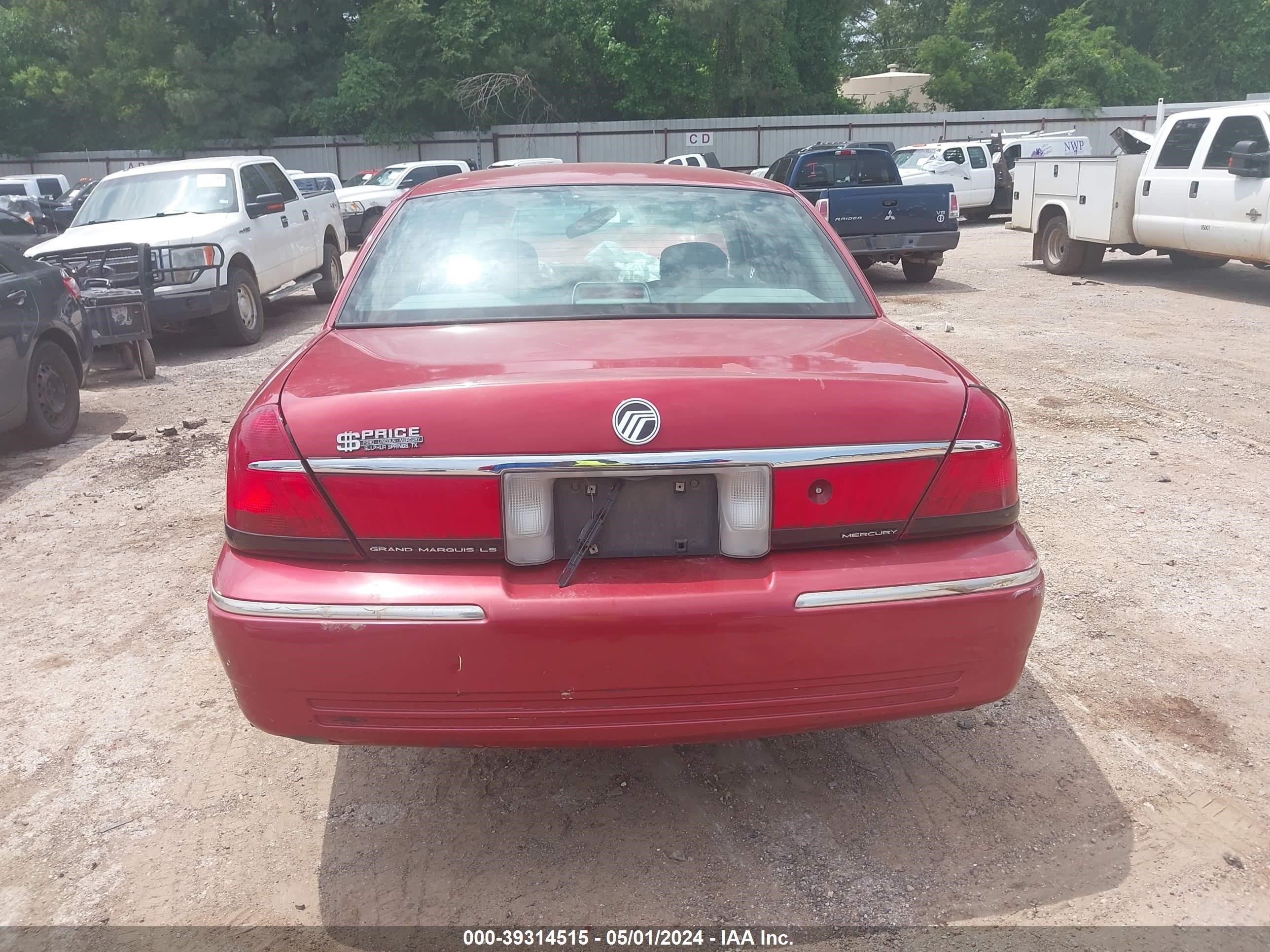 Photo 15 VIN: 2MEFM75W5WX607573 - MERCURY GRAND MARQUIS 