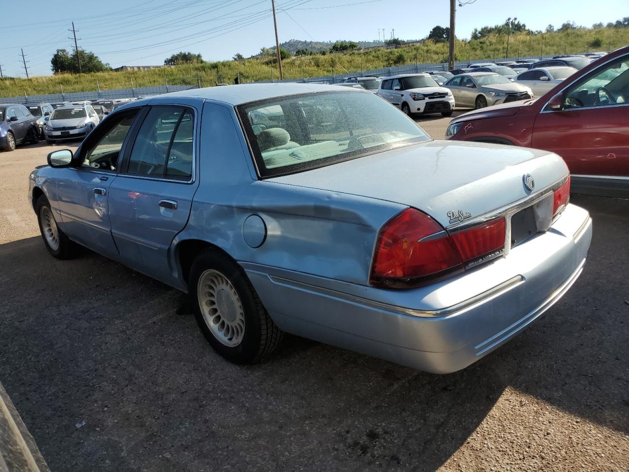 Photo 1 VIN: 2MEFM75W61X608739 - MERCURY GRAND MARQUIS 