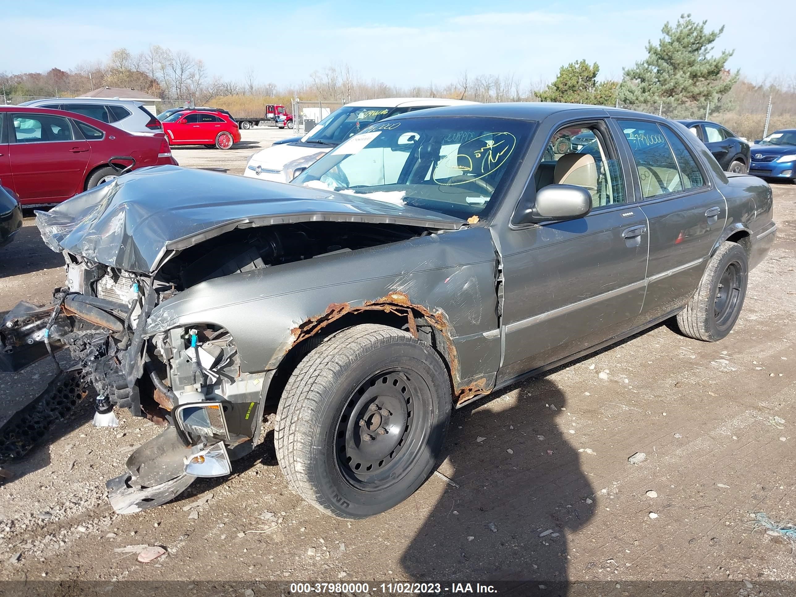 Photo 1 VIN: 2MEFM75W63X697991 - MERCURY GRAND MARQUIS 