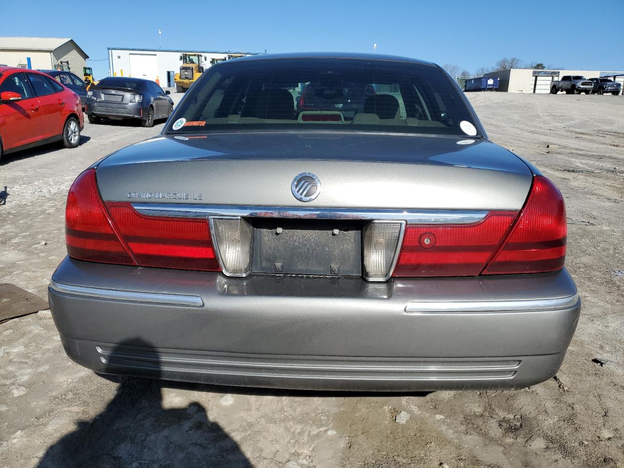 Photo 5 VIN: 2MEFM75W63X708360 - MERCURY GRAND MARQUIS 