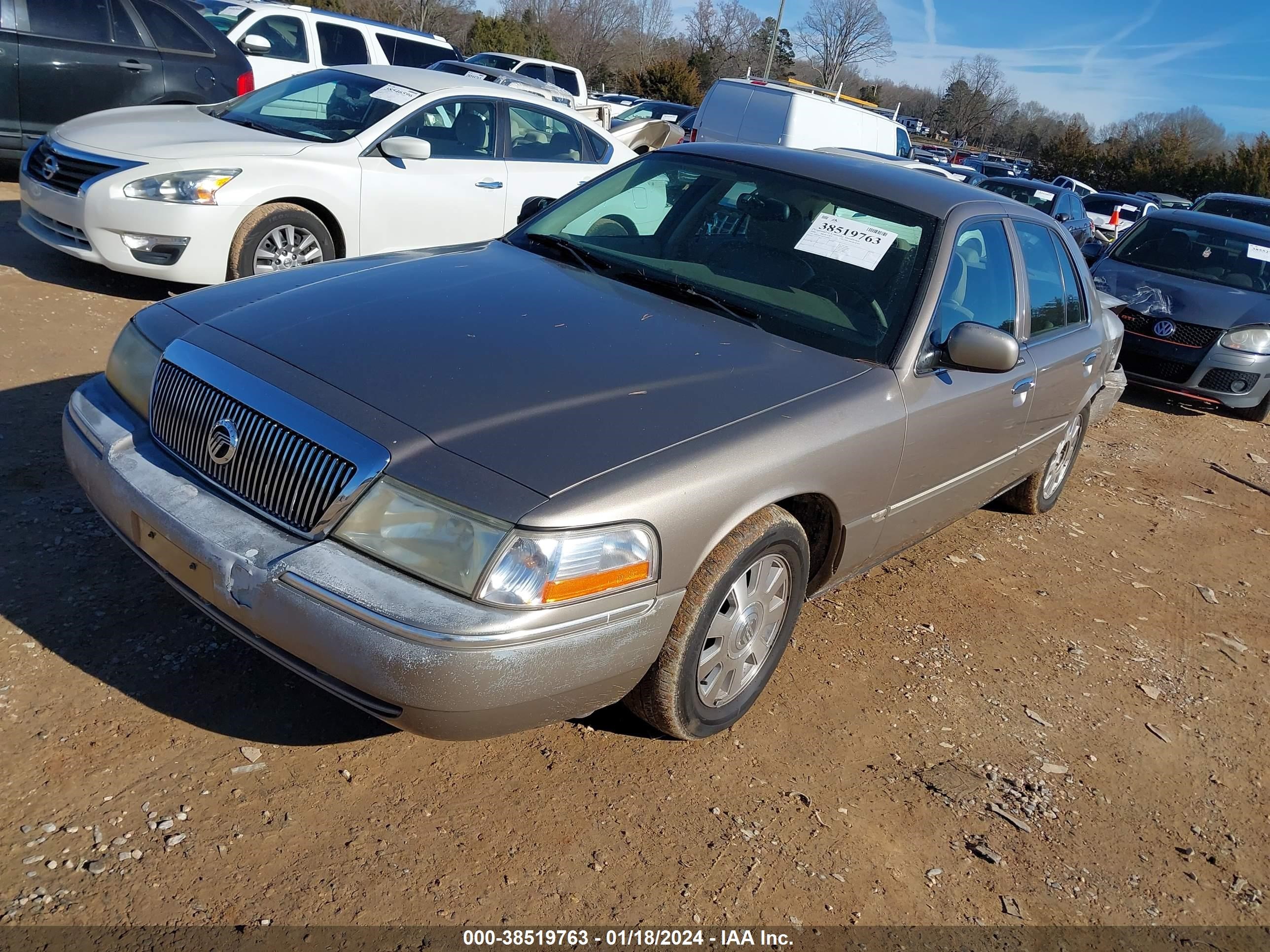 Photo 1 VIN: 2MEFM75W64X695823 - MERCURY GRAND MARQUIS 